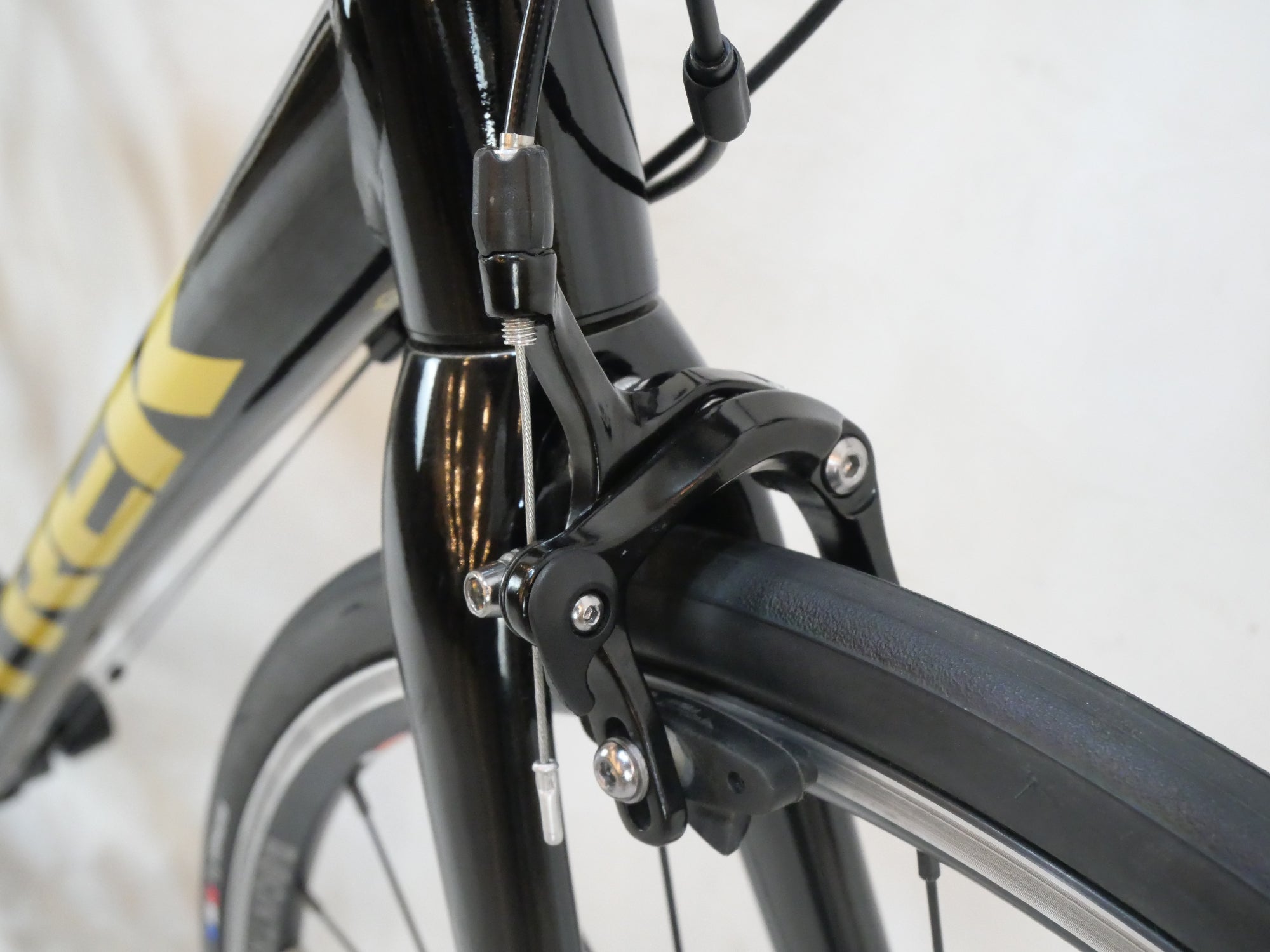 TREK 「トレック」 DOMANE AL2 2022年モデル ロードバイク / 名古屋大須店