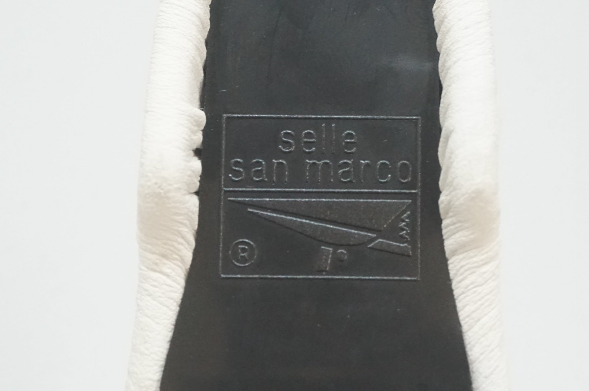 SELLE SAN MARCO 「セラサンマルコ」 CONCOR LIGHT サドル / 福岡店