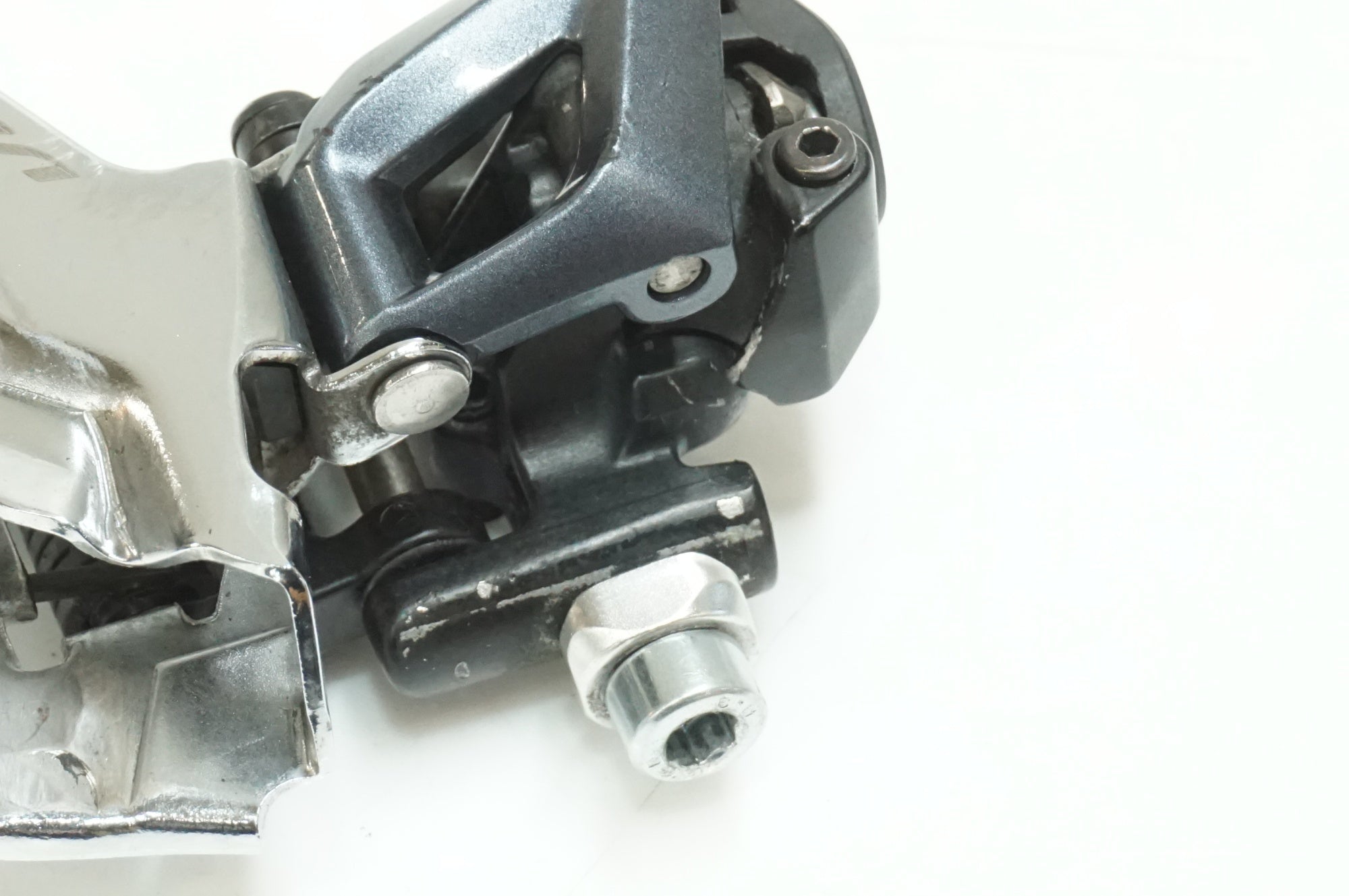 SHIMANO 「シマノ」 ULTEGRA FD-R8000 直付け 89g フロント