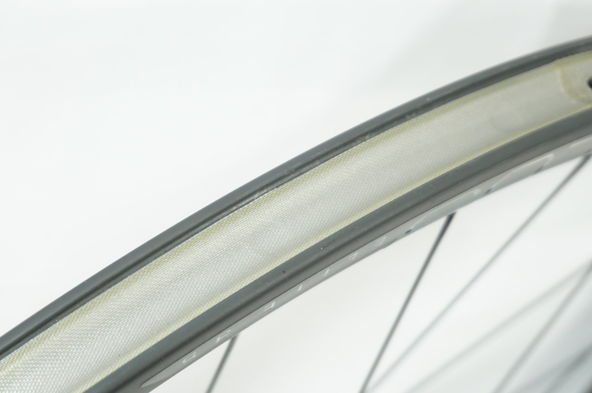 BONTRAGER AEOLUS ELITE 35 DISC カーボンホイール カーボンホイールが驚き価格‼ Bontrager Aeolus Elite Discホイール