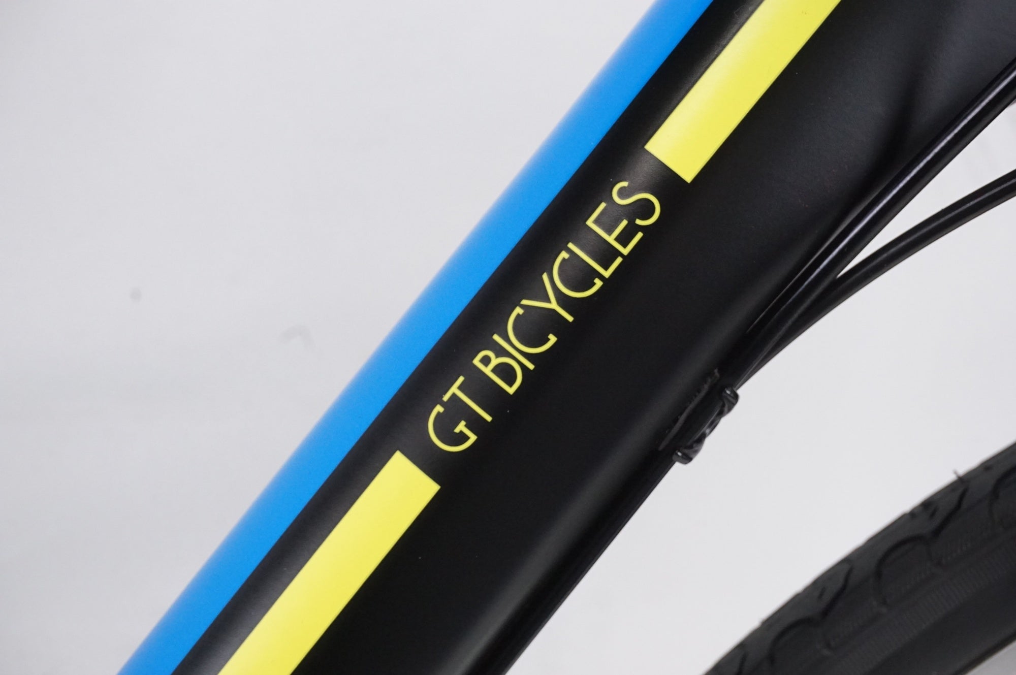 GT 「ジーティー」 GRADE ALLOY CLARIS 2015年モデル グラベルロード / 大宮店