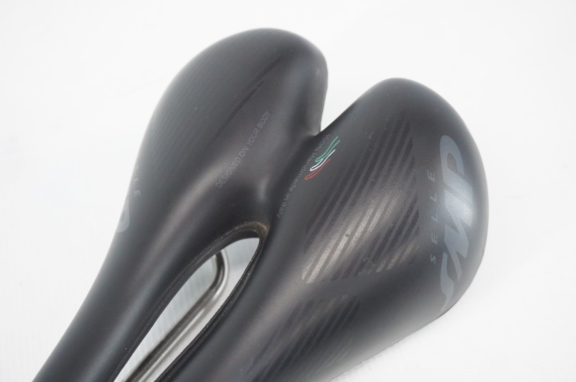 SELLE SMP 「セラエスエムピー」 HYBRID サドル / 阪急塚口店