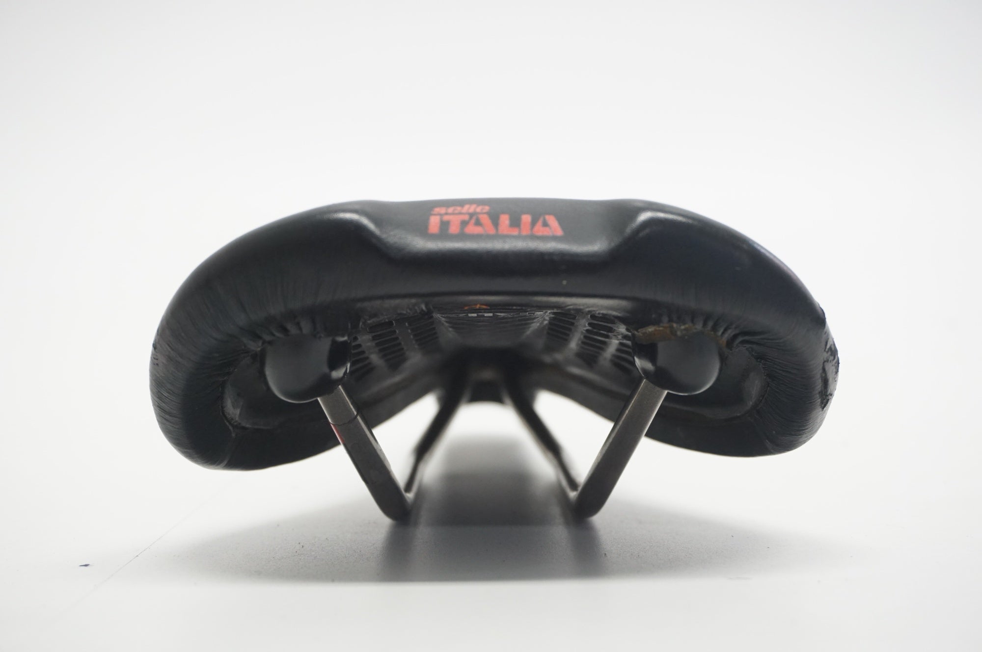 SELLE ITALIA 「セライタリア」 FLITE TITANIUM サドル / 福岡店