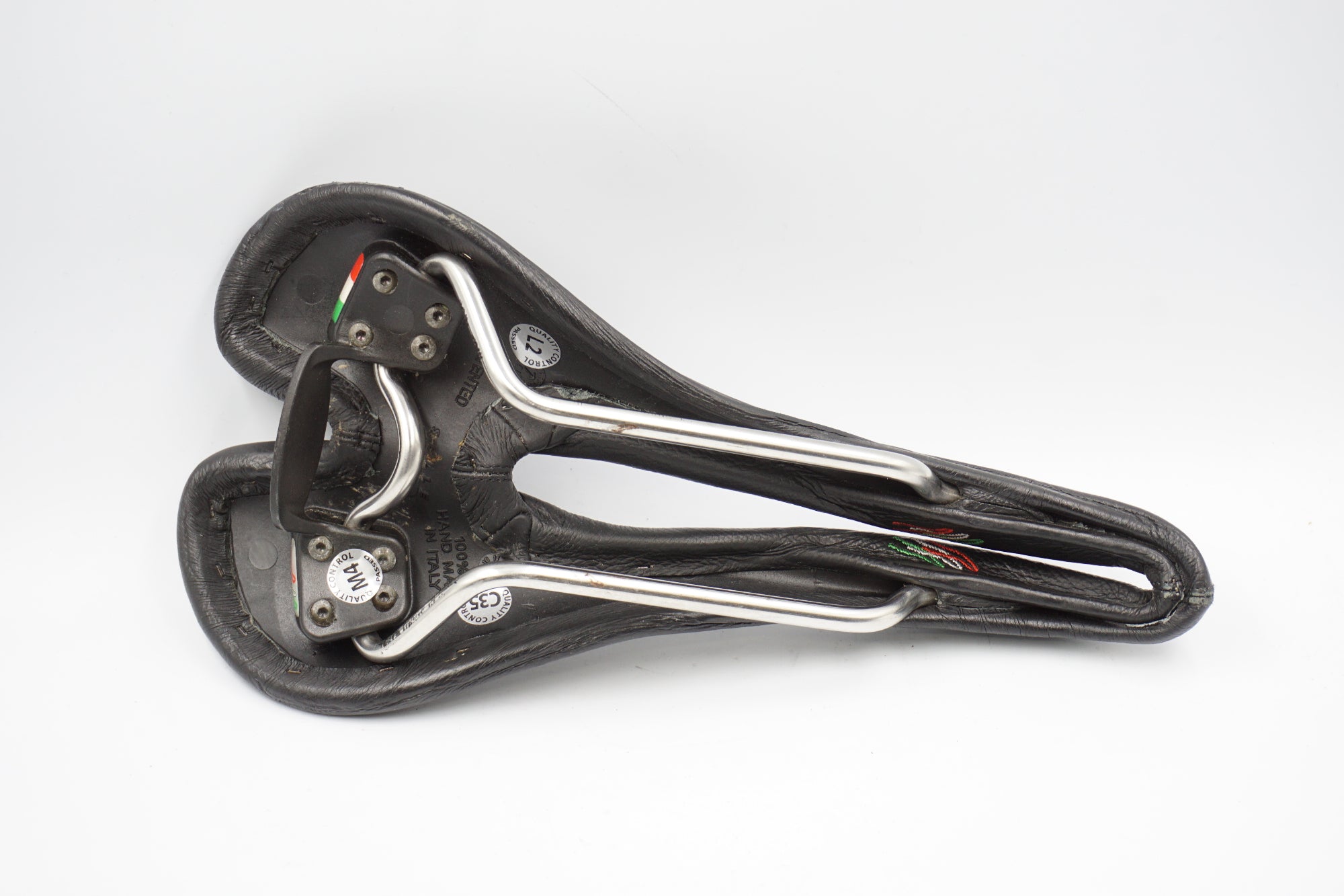 SELLE SMP 「セラエスエムピー」 DRAKON サドル / 奈良店