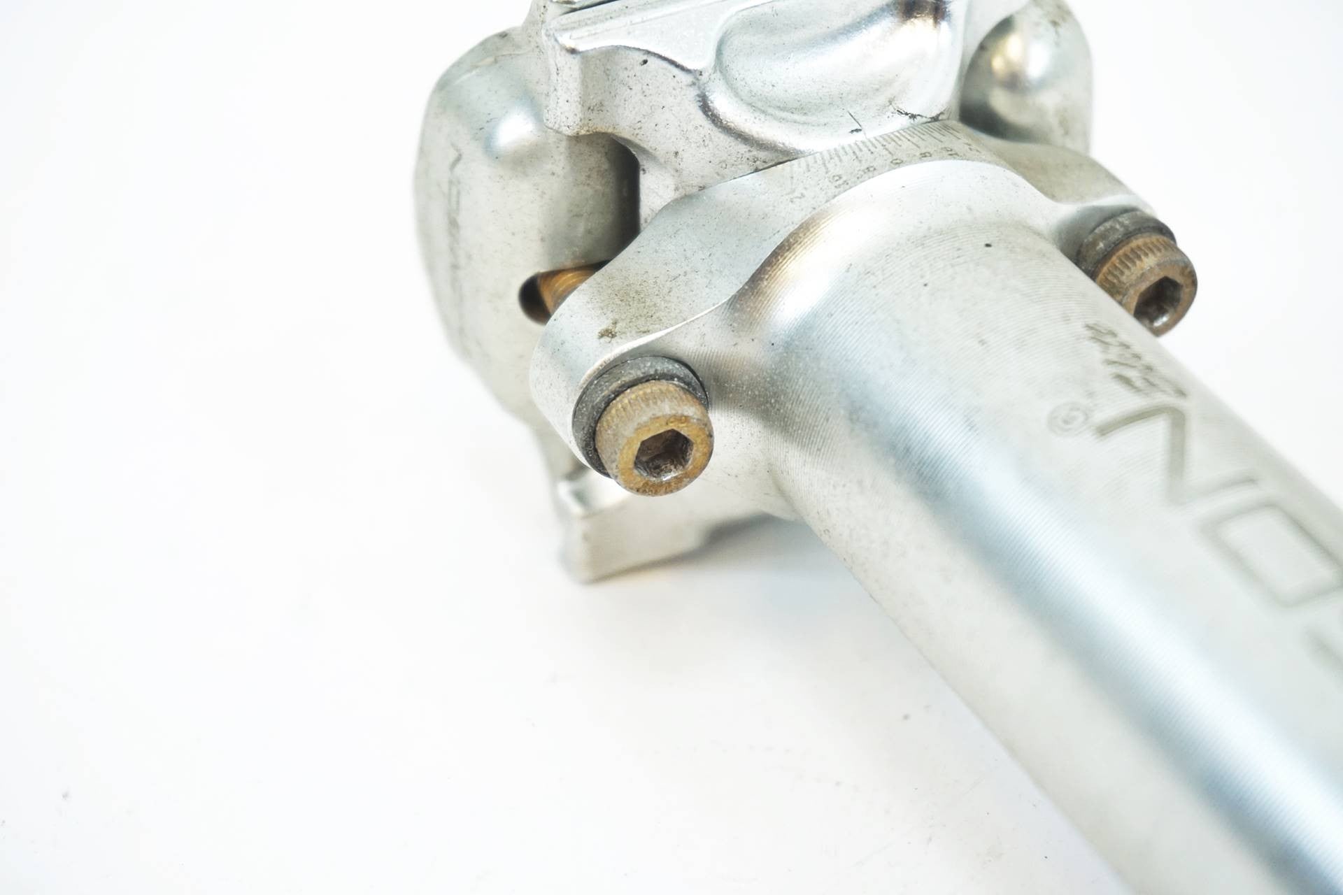 TOMSON 「トムソン」 ELITE Φ27.2mm 330mm シートポスト / 有明ガーデン店
