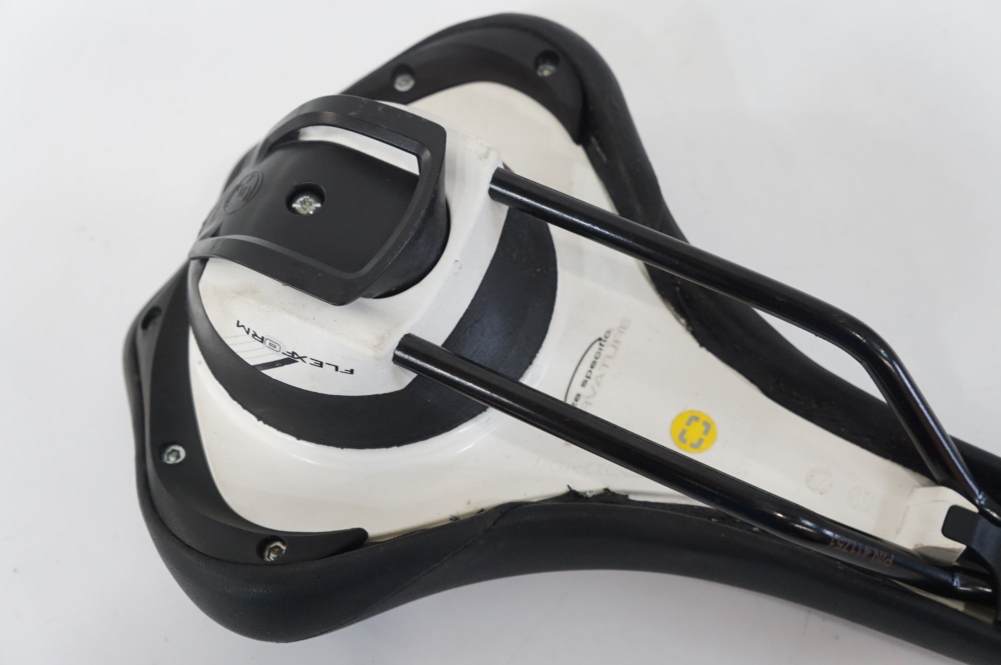 BONTRAGER 「ボントレガー」 NEBULA INFORM PLUS サドル / 大宮店
