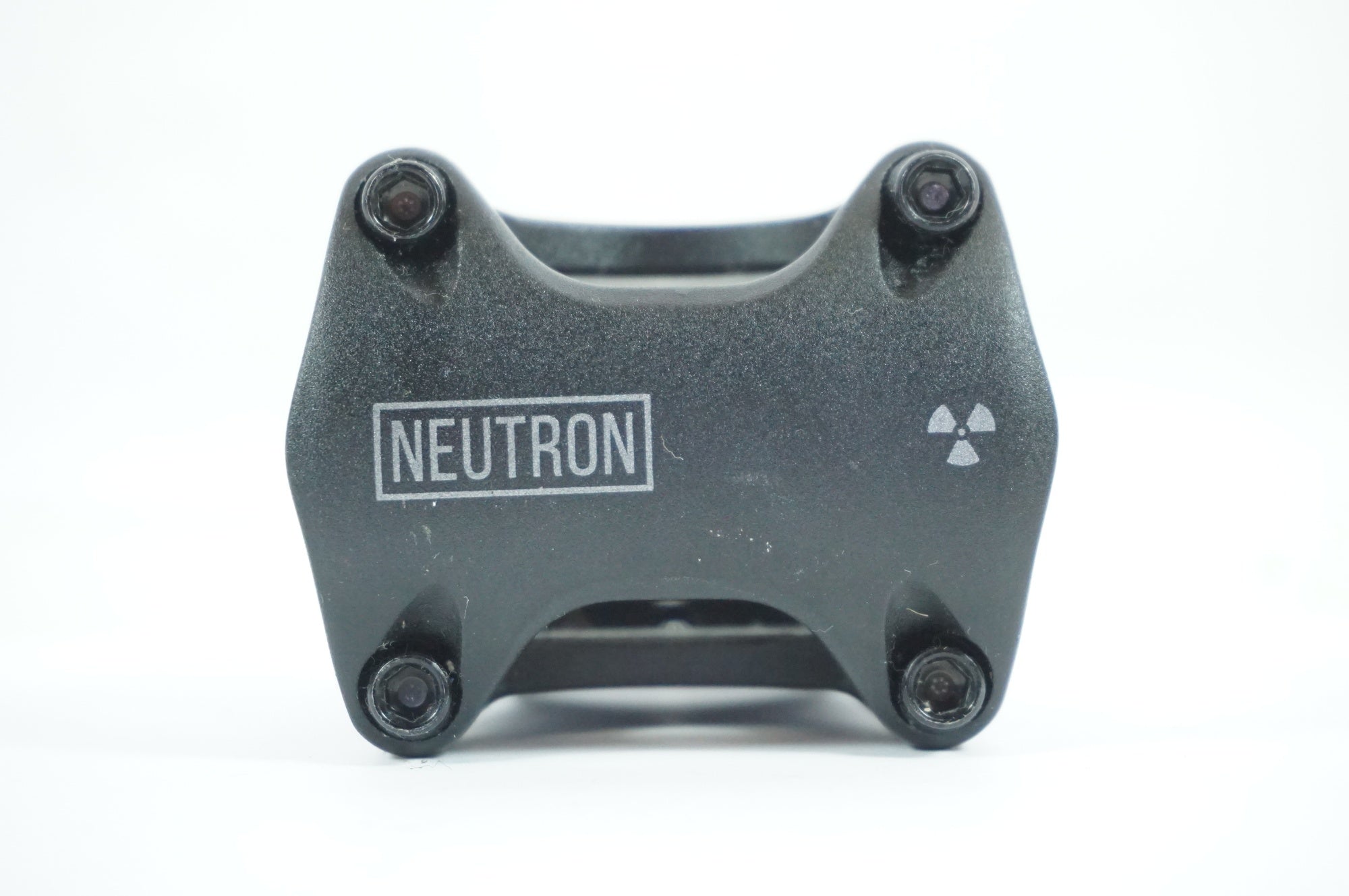 NEUTRON 「ニュートロン」 φ31.8 50mm ステム / 宇都宮店