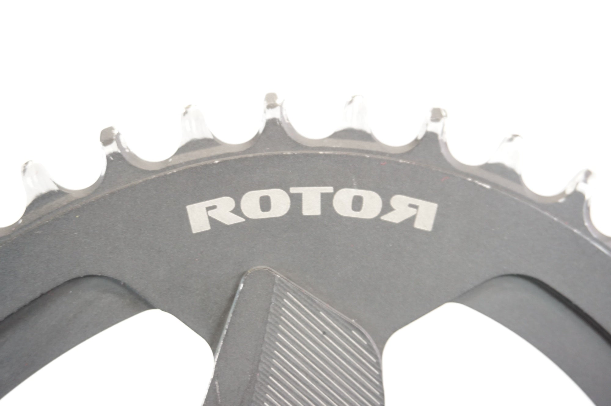 ROTOR 「ローター」 Q-RING OVAL DIRECT MOUNT 48T チェーンリング