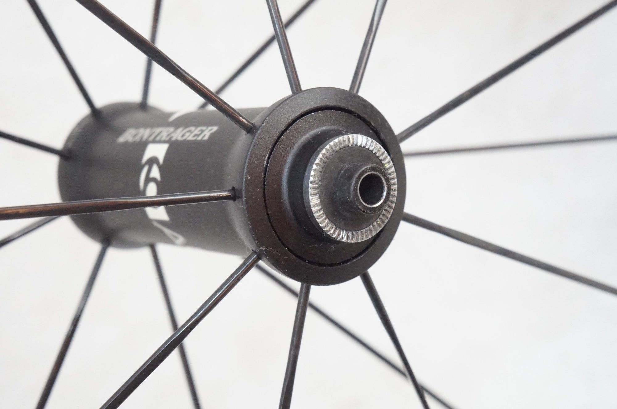 BONTRAGER 「ボントレガー」 AURA5 SHIMANO / SRAM 11s ホイールセット