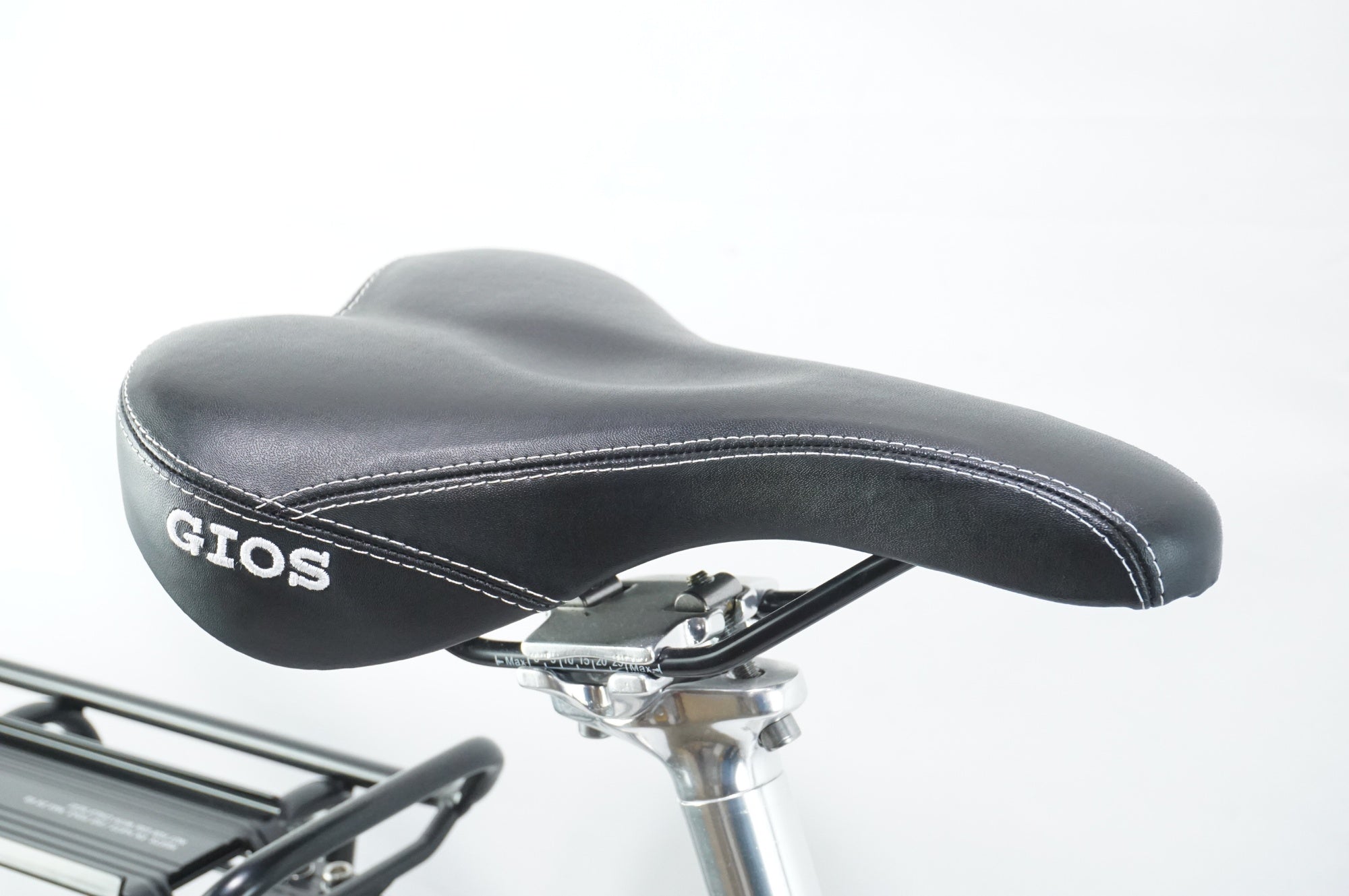 GIOS 「ジオス」 MISTRAL 2023年モデル クロスバイク / 中目黒店