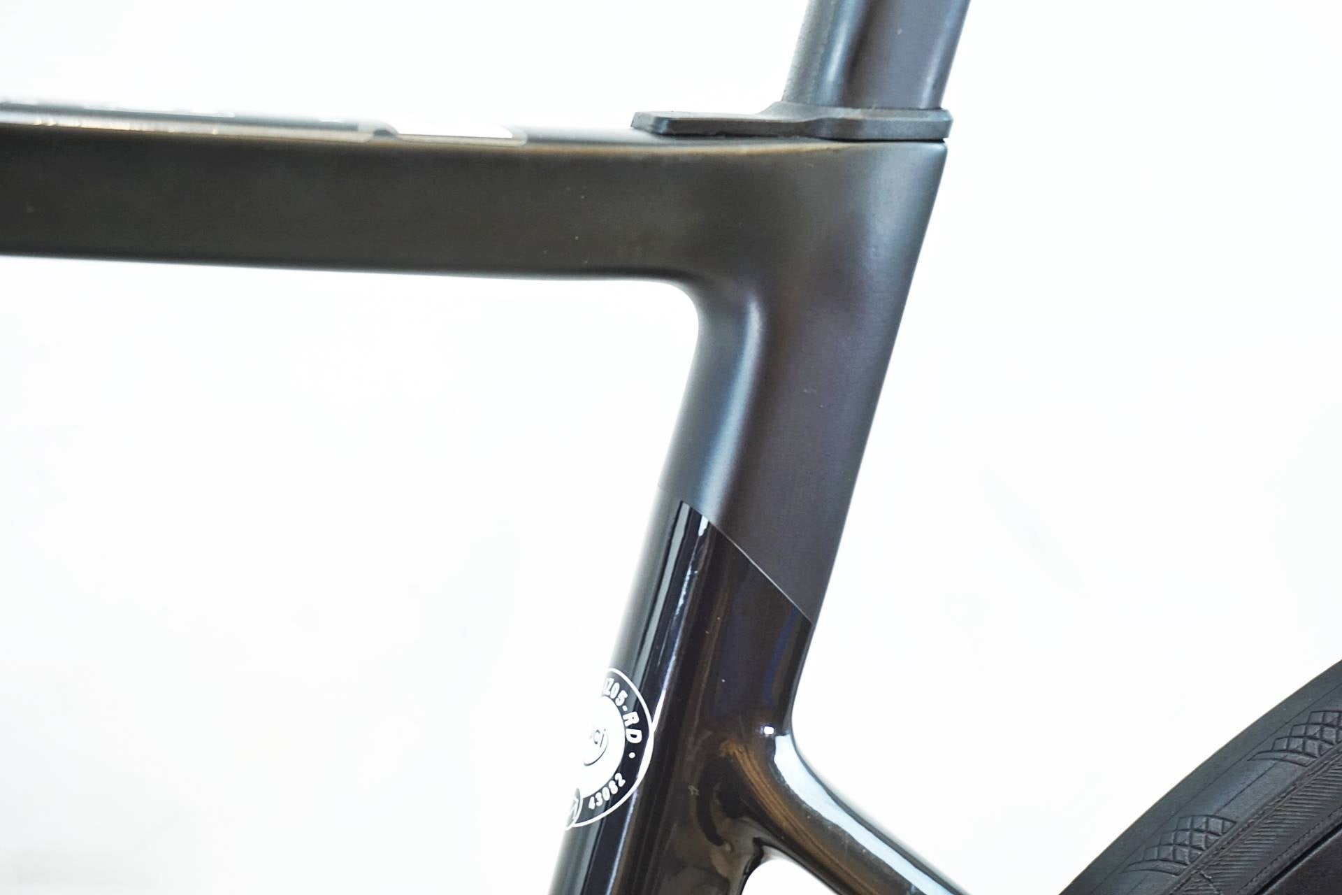 FOCUS 「フォーカス」 IZALCO MAX DISC 9 2022年モデル ロードバイク