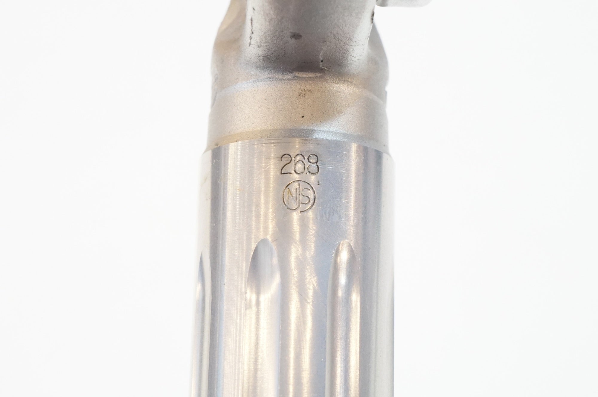 SUGINO 「スギノ」 MIGHTY NJS φ26.8 205mm シートポスト / 浦和ベース