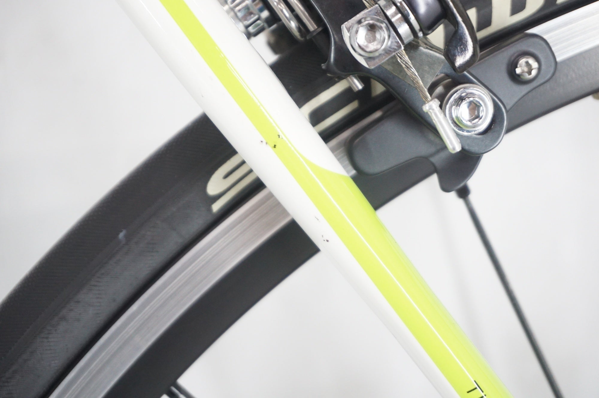 【大阪引取】走行少・美品 CAAD10 105 11s サイズ52 フルセット CANNONDALE 「キャノンデール」 CAAD10 5 105 2014年モデル ロード