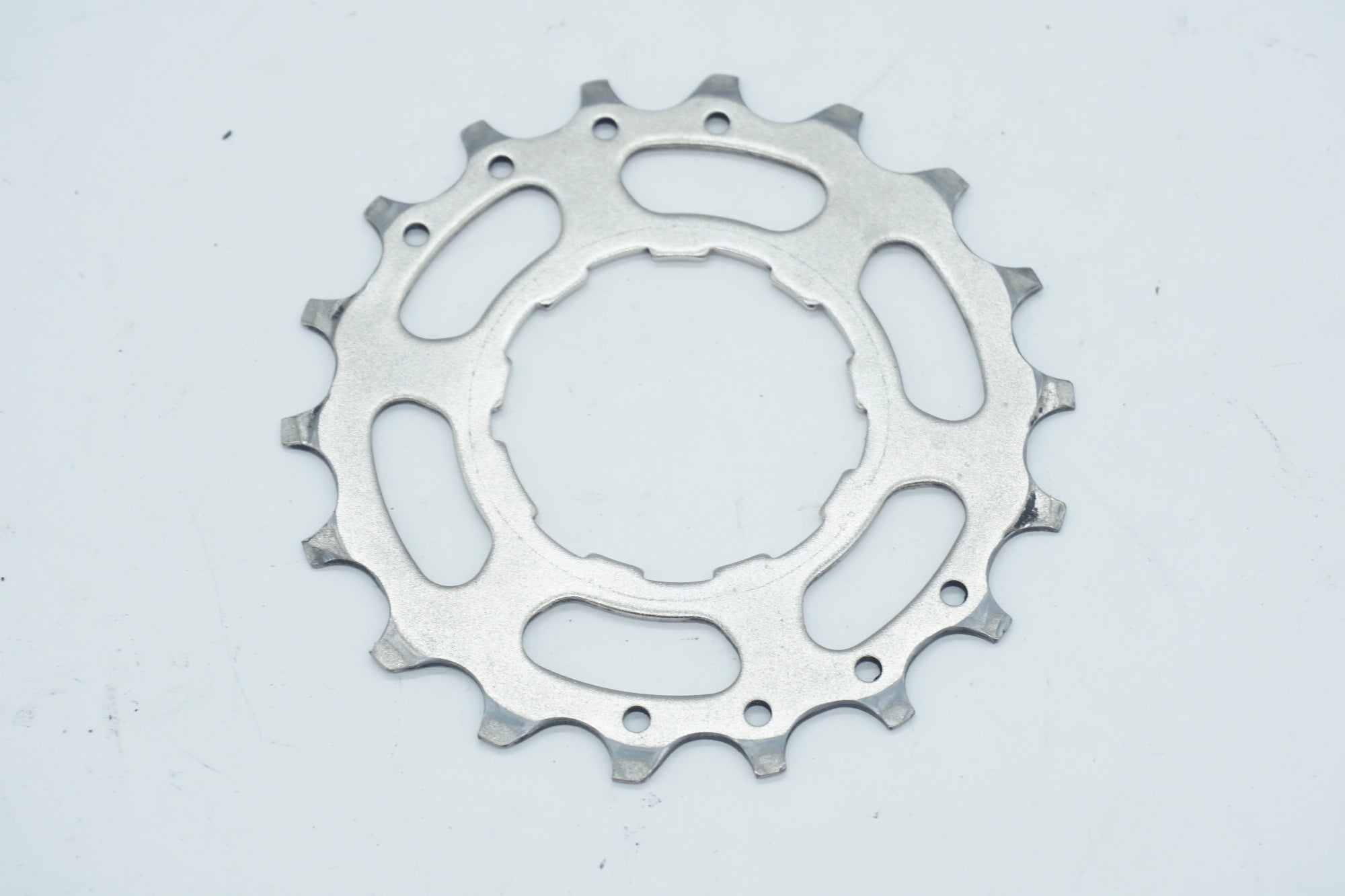 SHIMANO 「シマノ」 ULTEGRA CS-R8000 11-32T スプロケット