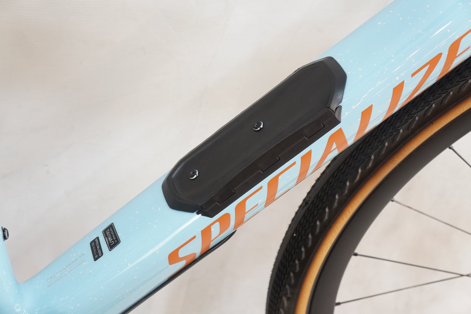 SPECIALIZED 「スペシャライズド」 DIVERGE EXPERT CARBON 2022年モデル ロードバイク / バイチャリ浦和ベース