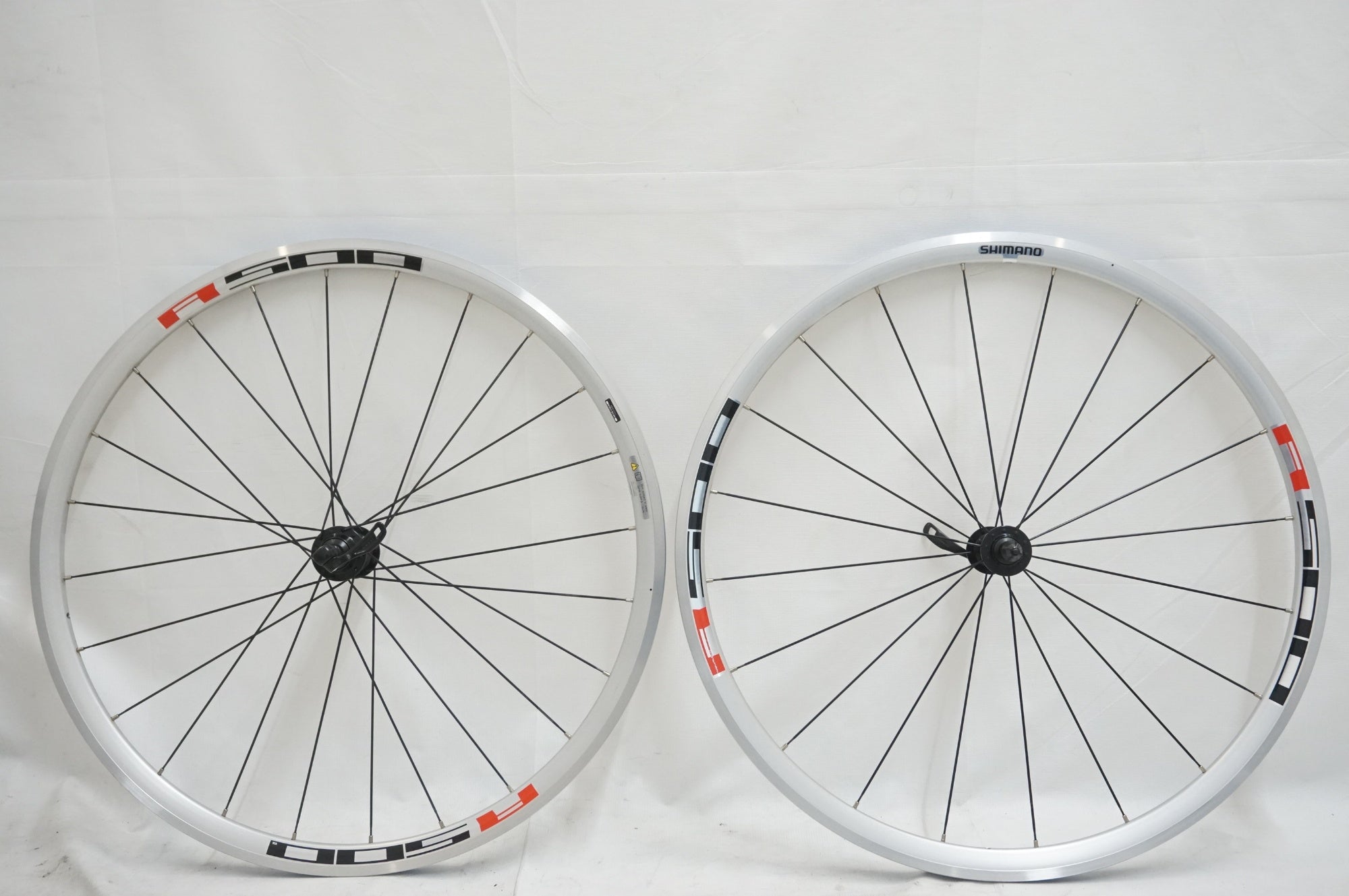 美品 シマノホイール WH-R501 リア& スプロケ10速 CS-5600