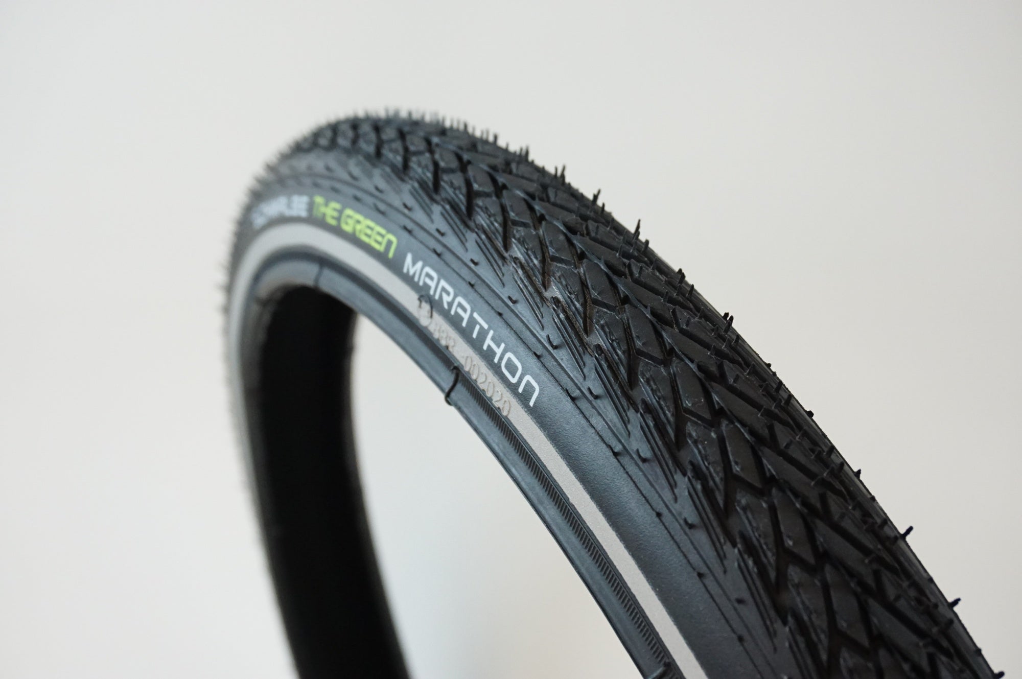 SCHWALBE 「シュワルベ」 マラソン 16X1.35 / 浜松店