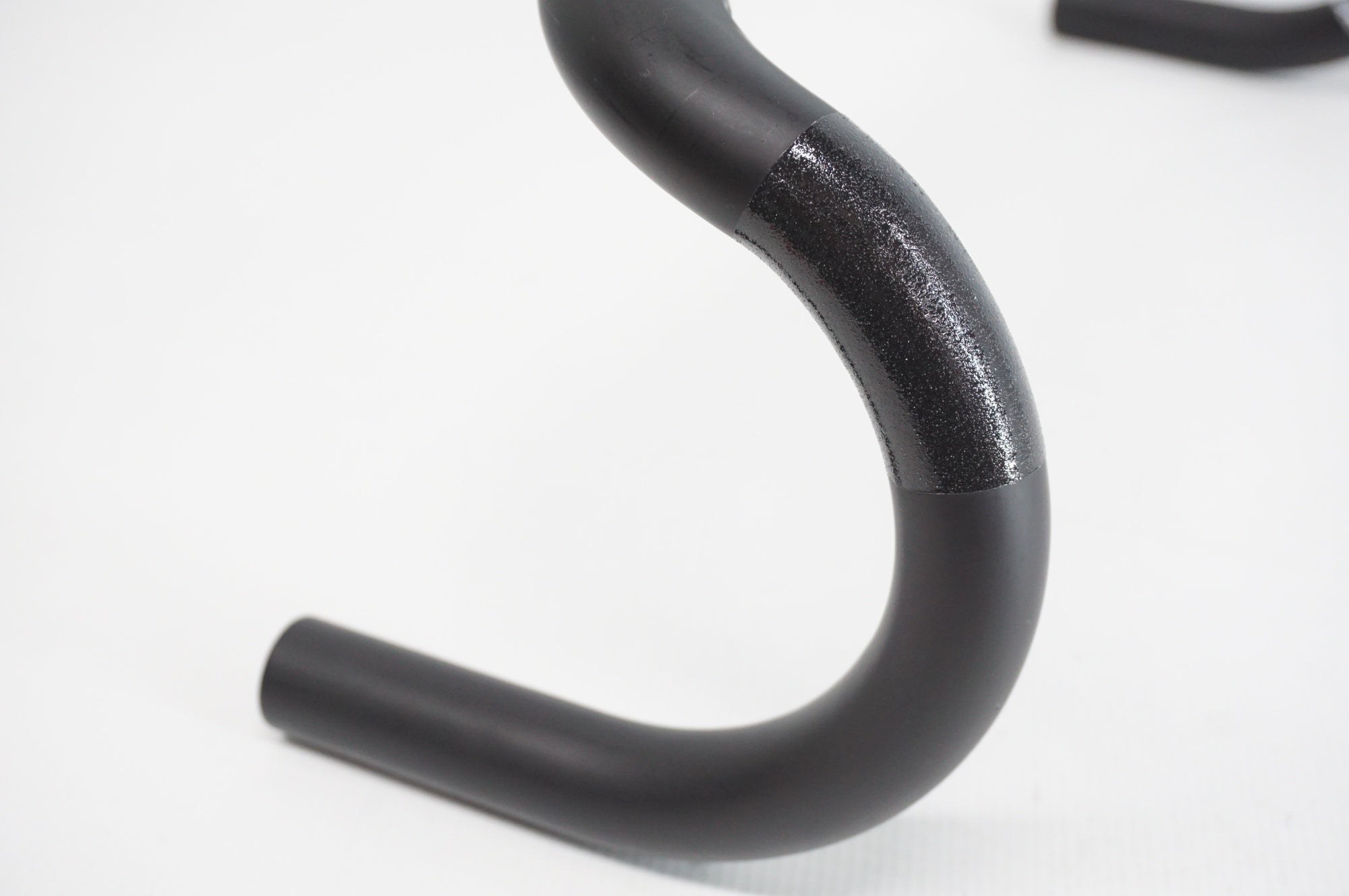 3T 「スリーティー」 superleggera team Φ31.8 440mm ハンドル / 阪急塚口店