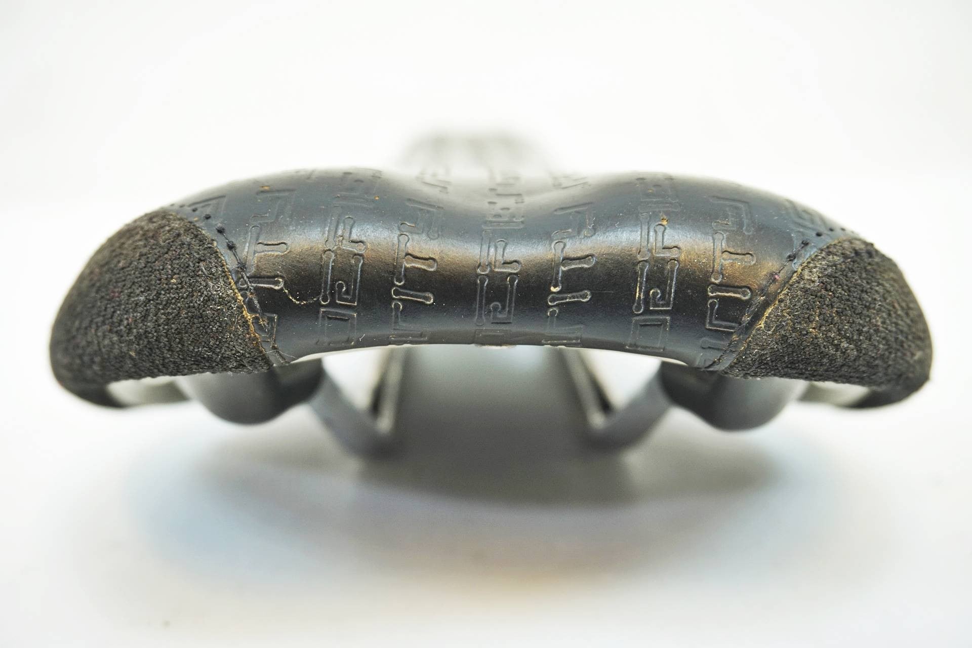 SDG 「エスディージー」 CIRCUIT MTN サドル / 有明ガーデン店