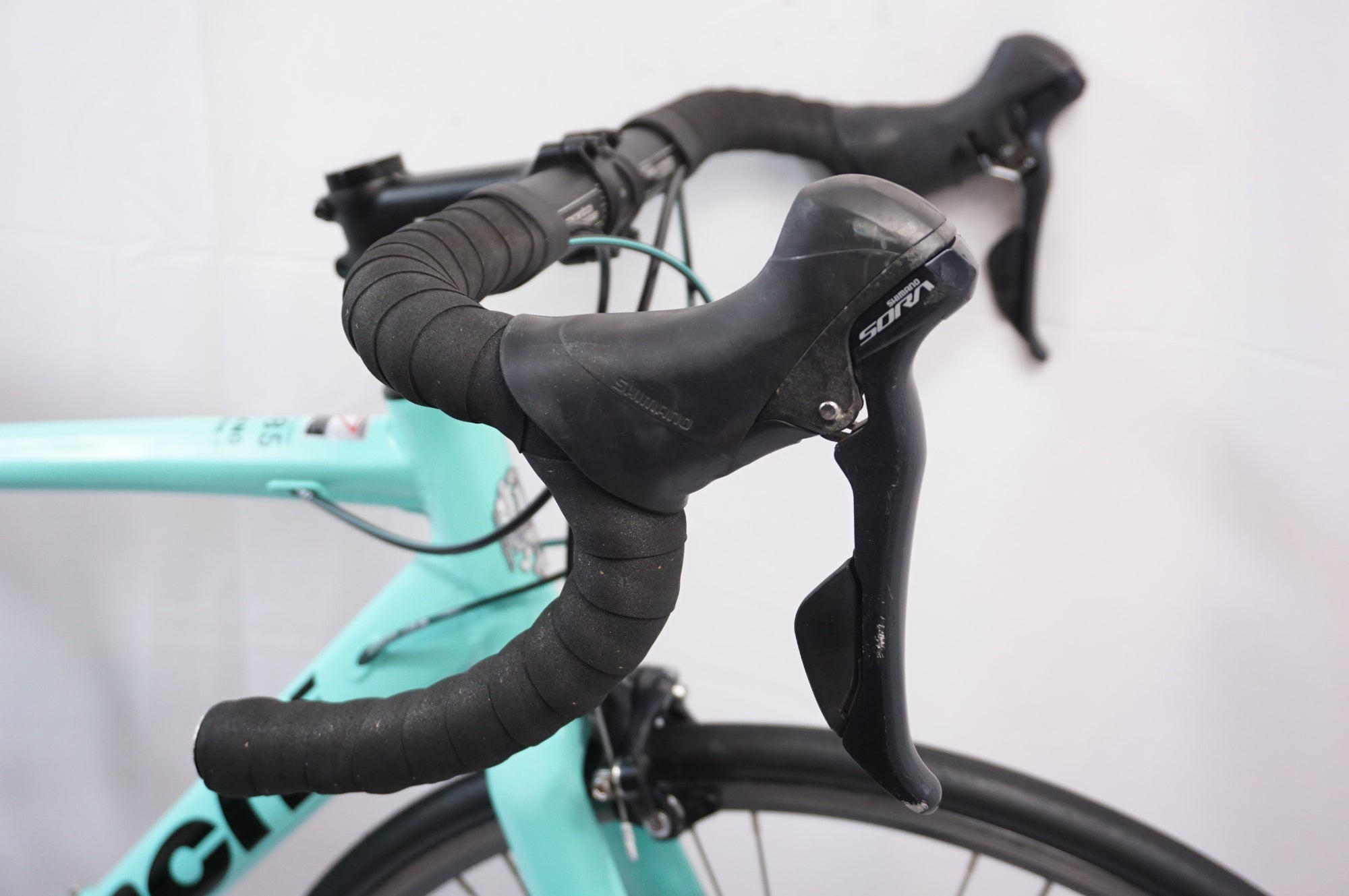 Bianchi ロードバイク SORA 付属品多め BIANCHI 「ビアンキ」 VIA NIRONE7 SORA 2021年モデル ロードバイク