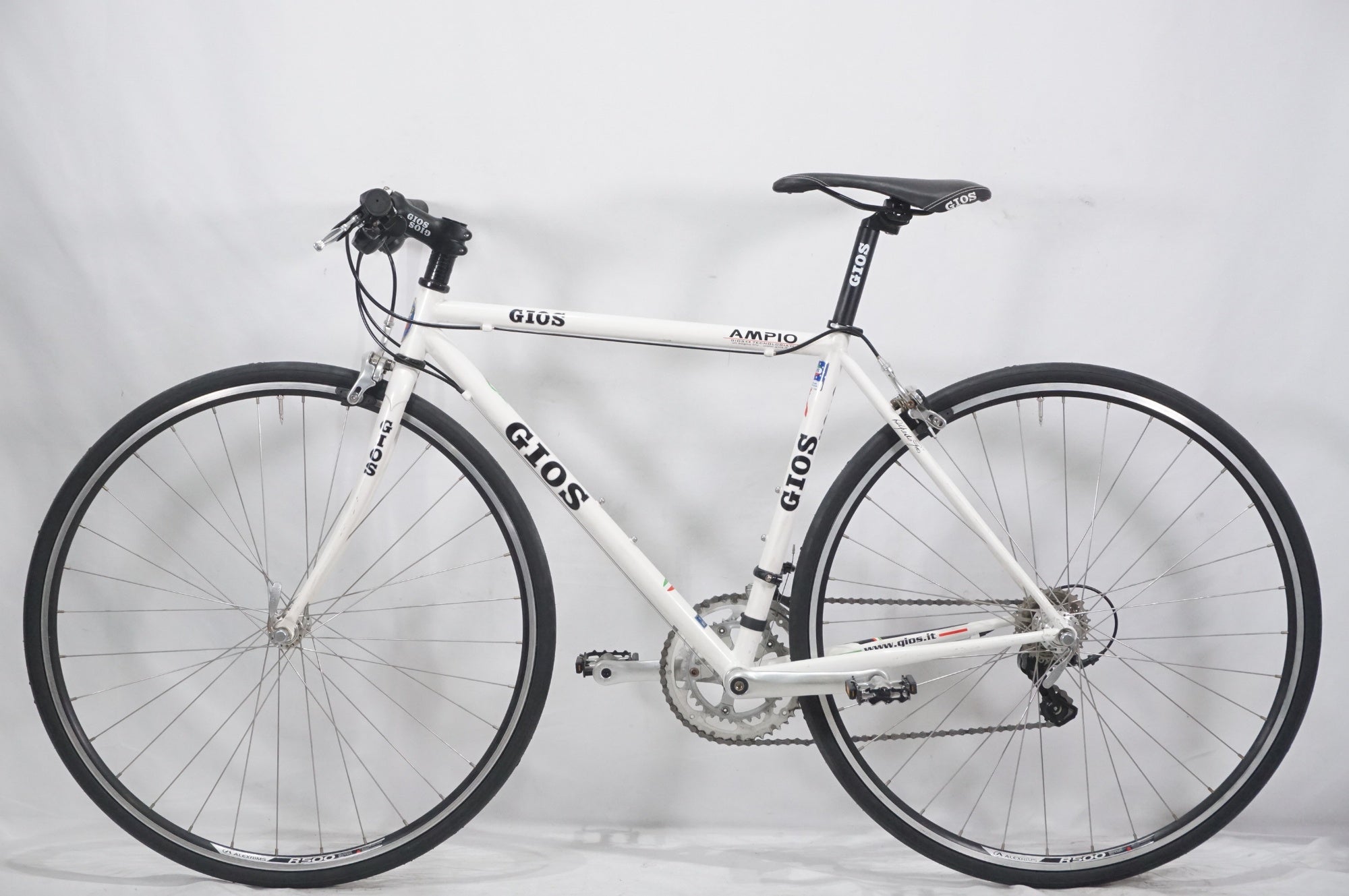 自転車本体 Gios Ampio サイクルショップカンザキ千里店 / 【特価/一部取寄せ可能