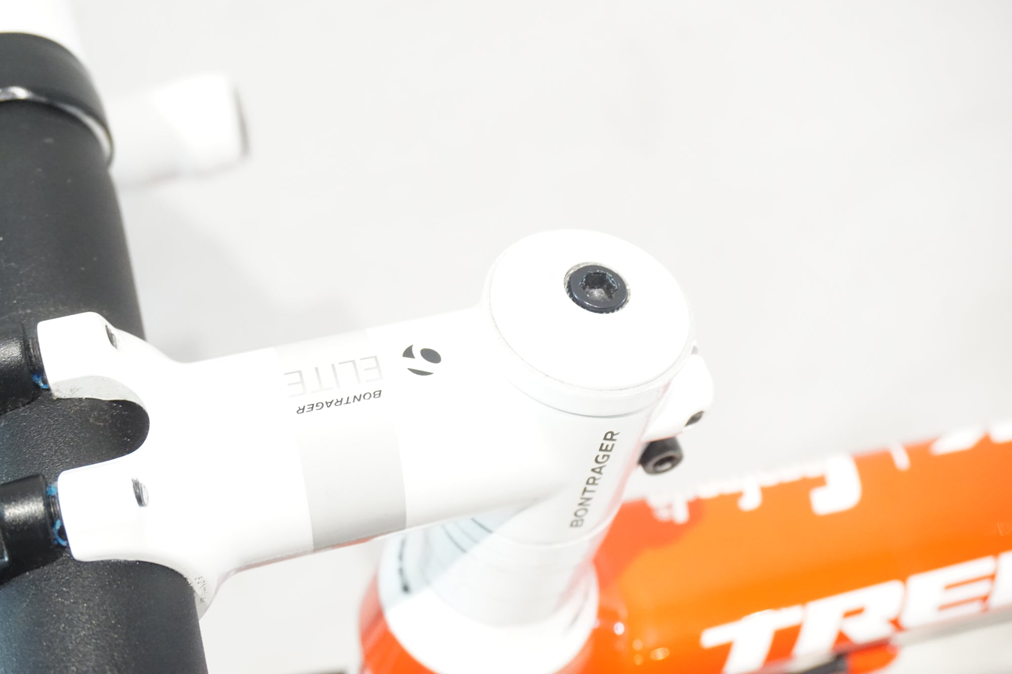 TREK 「トレック」 EMONDA ALR 5 2017年モデル ロードバイク / 横浜戸塚店