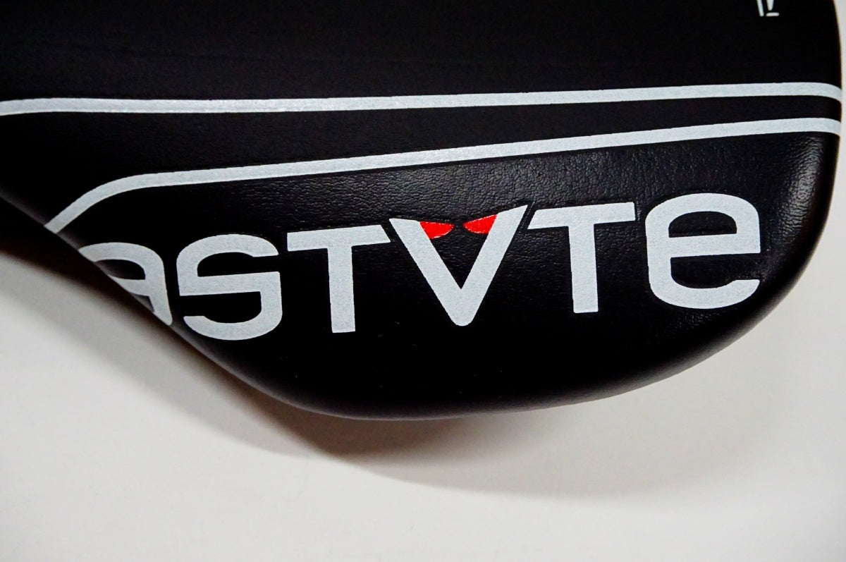 ASTUTE 「アスチュート」 RUSH サドル / 名古屋大須店