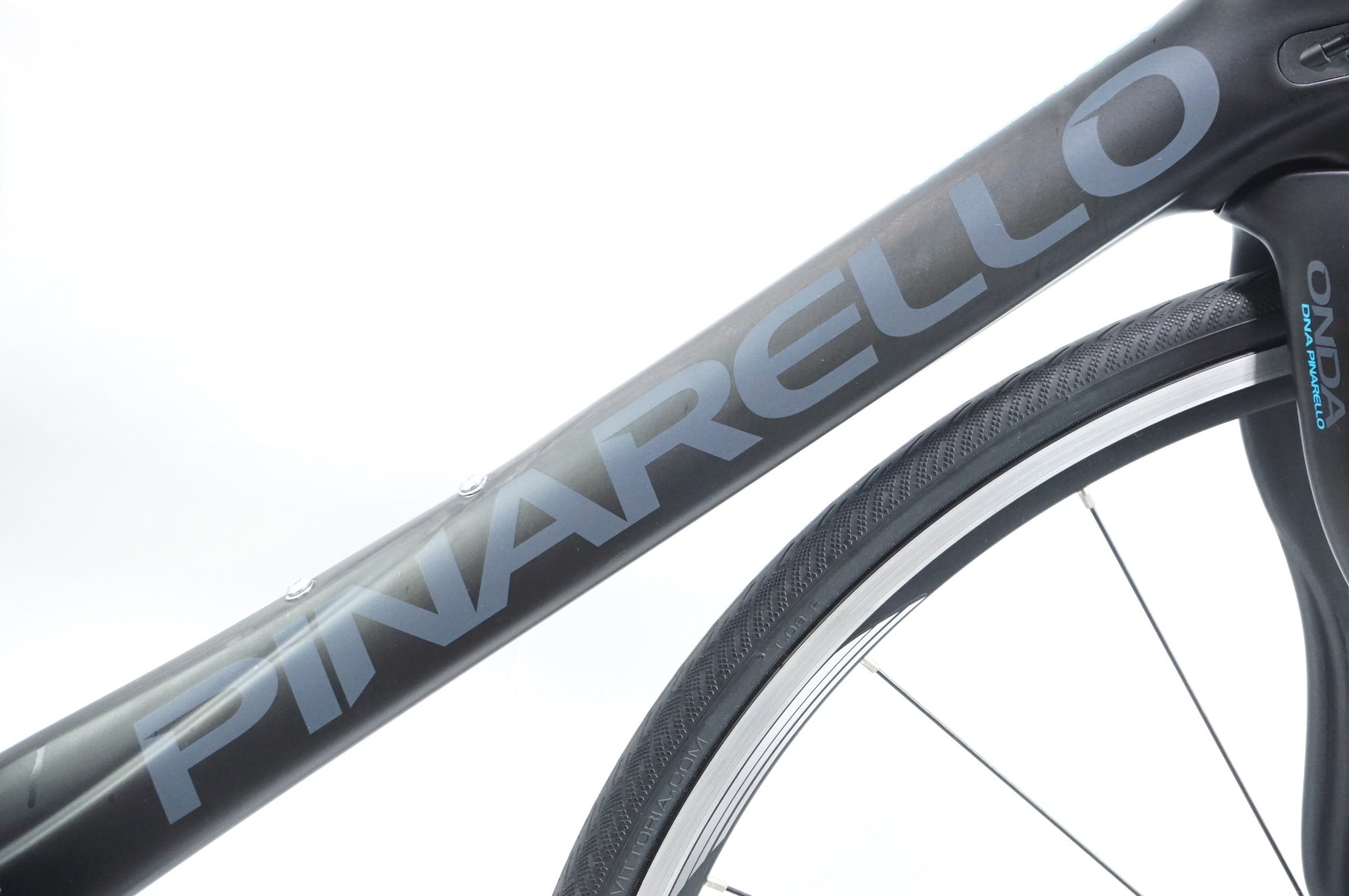 PINARELLO 「ピナレロ」 RAZHA105 2017年モデル ロードバイク / 中目黒