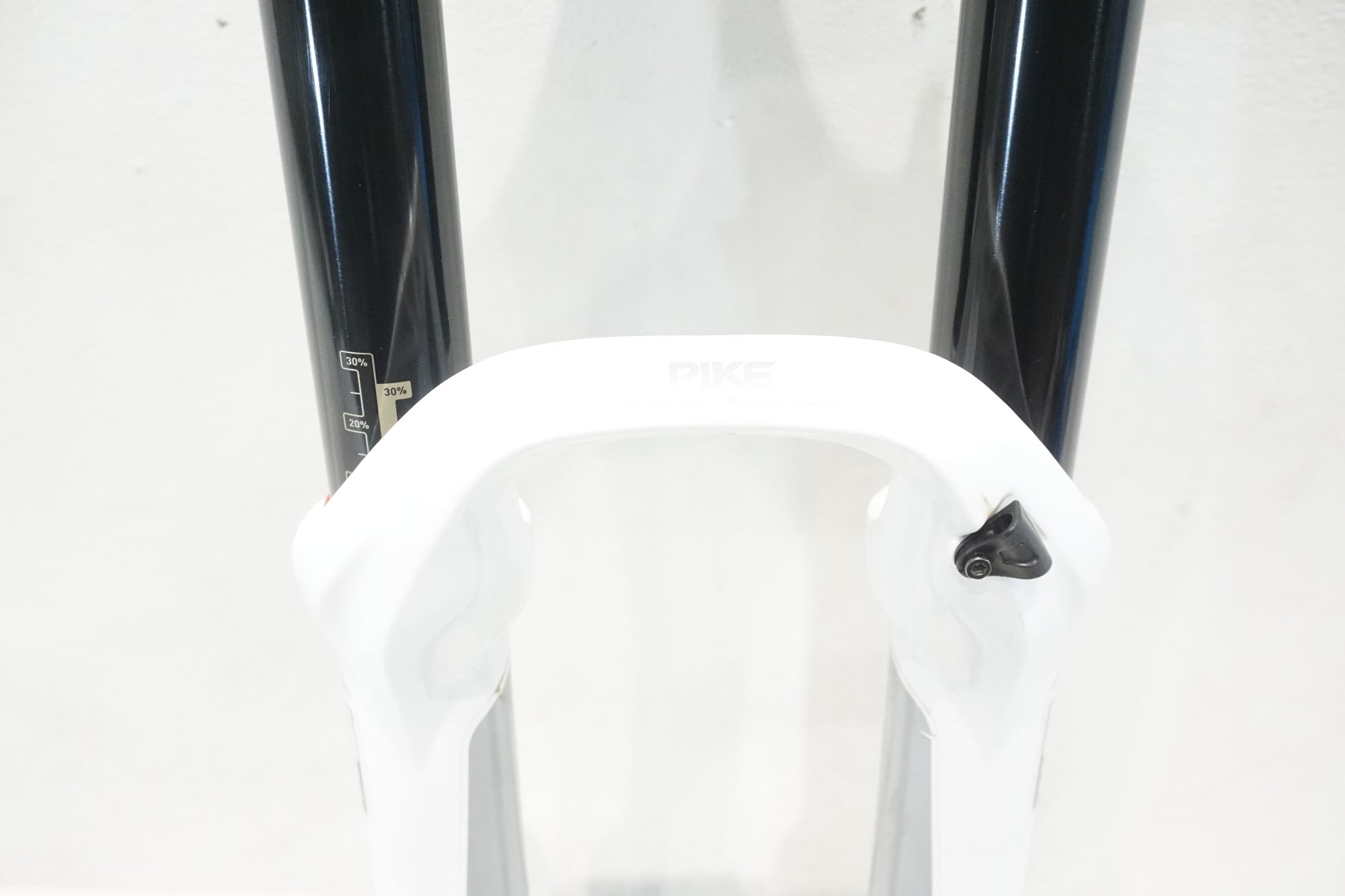 ロックショックス　サスペンション　白　RockShox ROCKSHOX 「ロックショックス」 PIKE RCT3 サスペンション