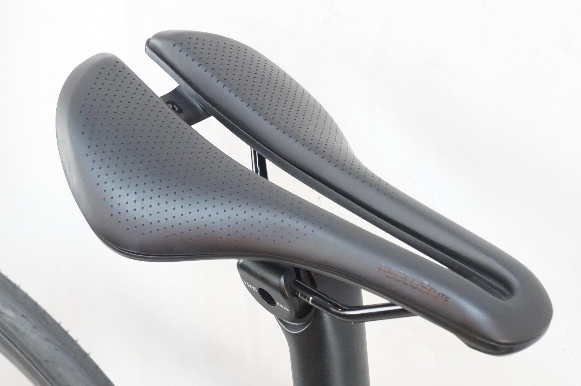 TREK 「トレック」 EMONDA SL5 DISC 2021年モデル ロードバイク / バイチャリ浦和ベース