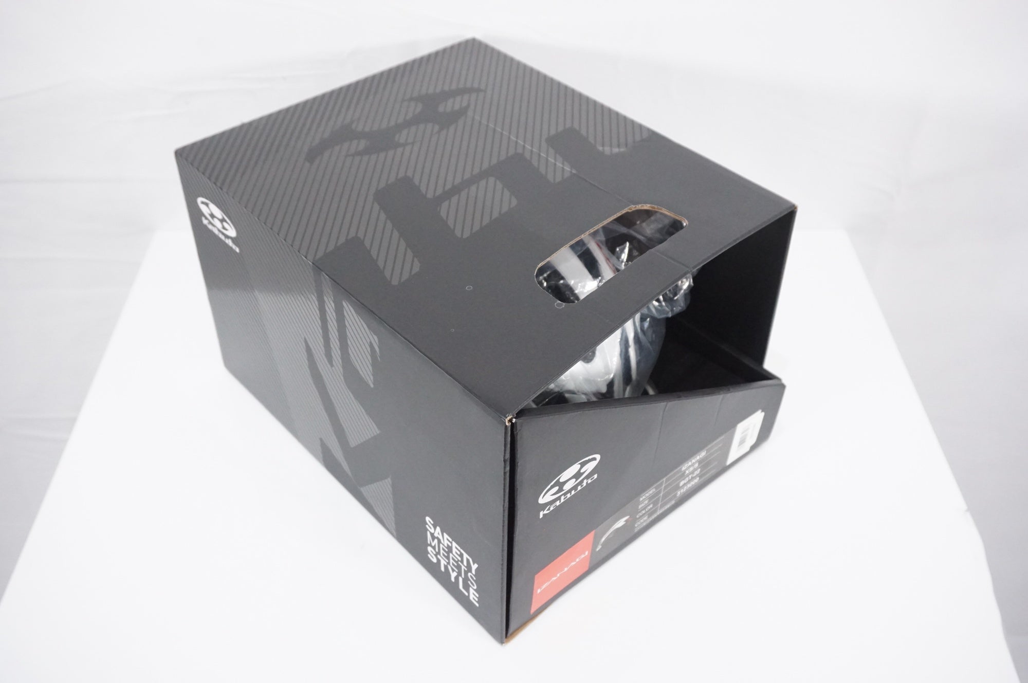 OGK KABUTO 「オージーケーカブト」 IZANAGI XS/S(54-56cm)サイズ