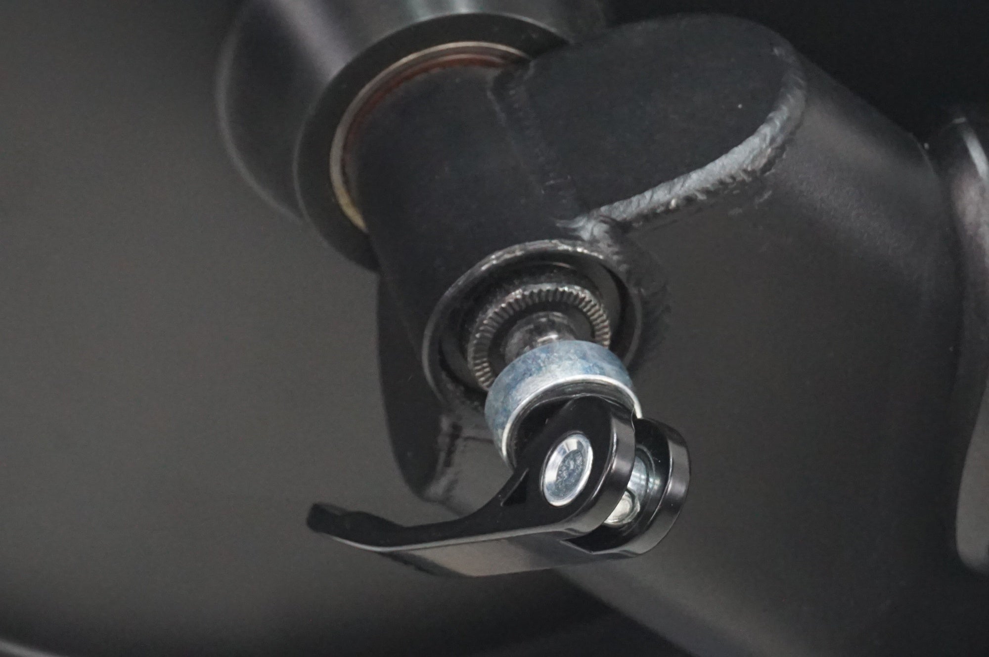 WAHOO 「ワフー」 KICKR V4 スマートトレーナー / 大宮店