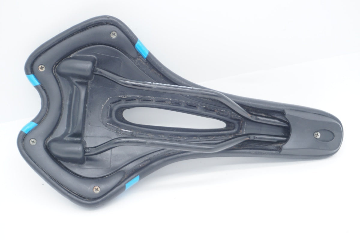 GORIX 「ゴリックス」 COMFORT CLEAR サドル / 滋賀大津店