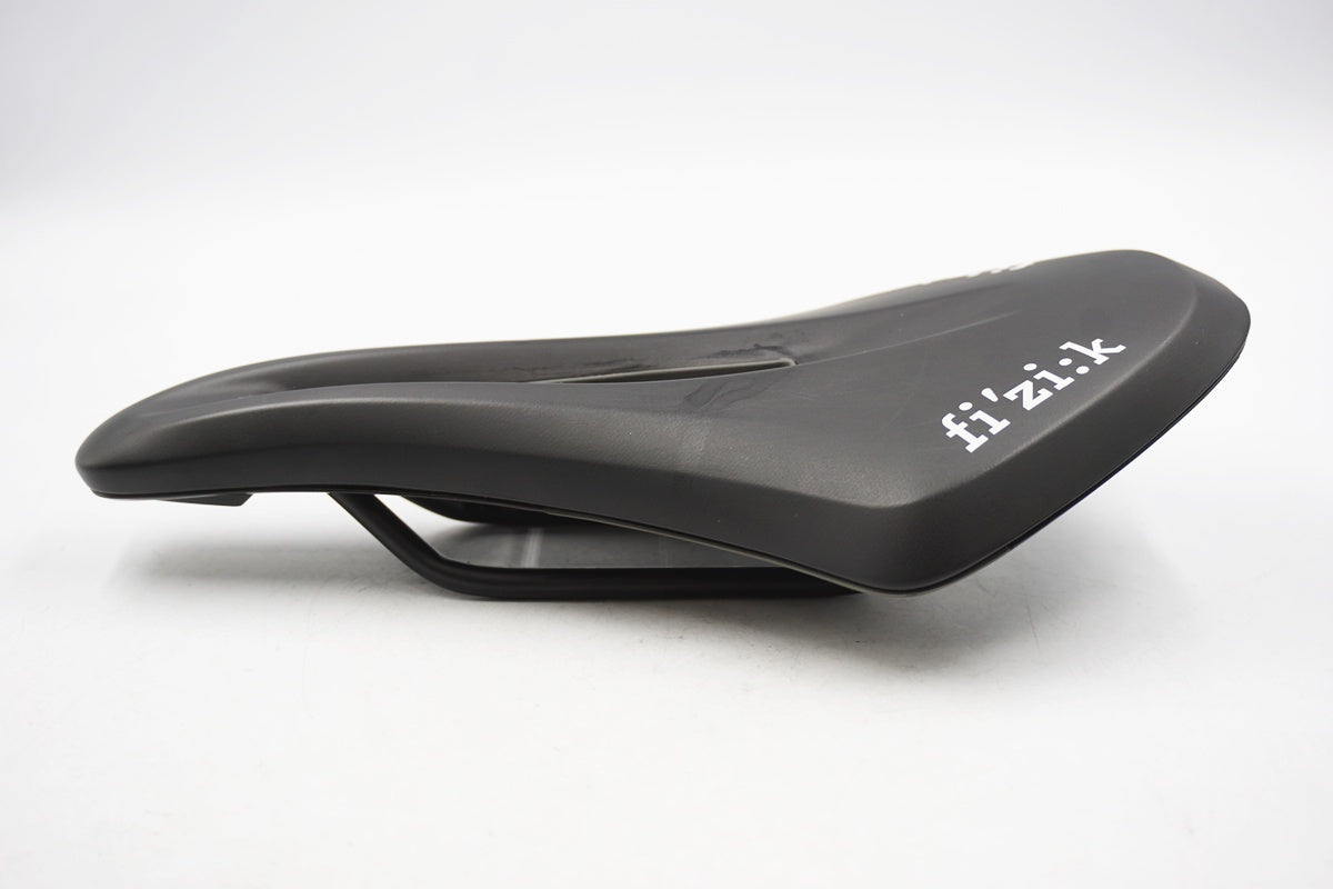 fizik ArgoTerra ブラックサドル FIZIK 「フィジーク」 TERRA ARGO サドル / 奈良店 ｜ バイチャリ公式