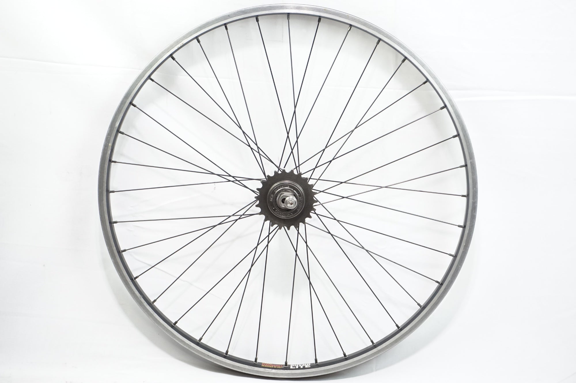 WHITE INDUSTRIES 「ホワイトインダストリーズ」 ENO ECCENTRIC HUB x SUNRIMUS RHYNO LITE 26インチ リアホイール / 中目黒店