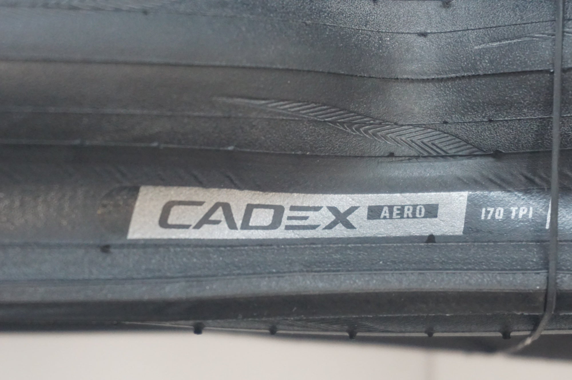 CADEX 「カデックス」 AERO TUBELESS 700×25C タイヤセット