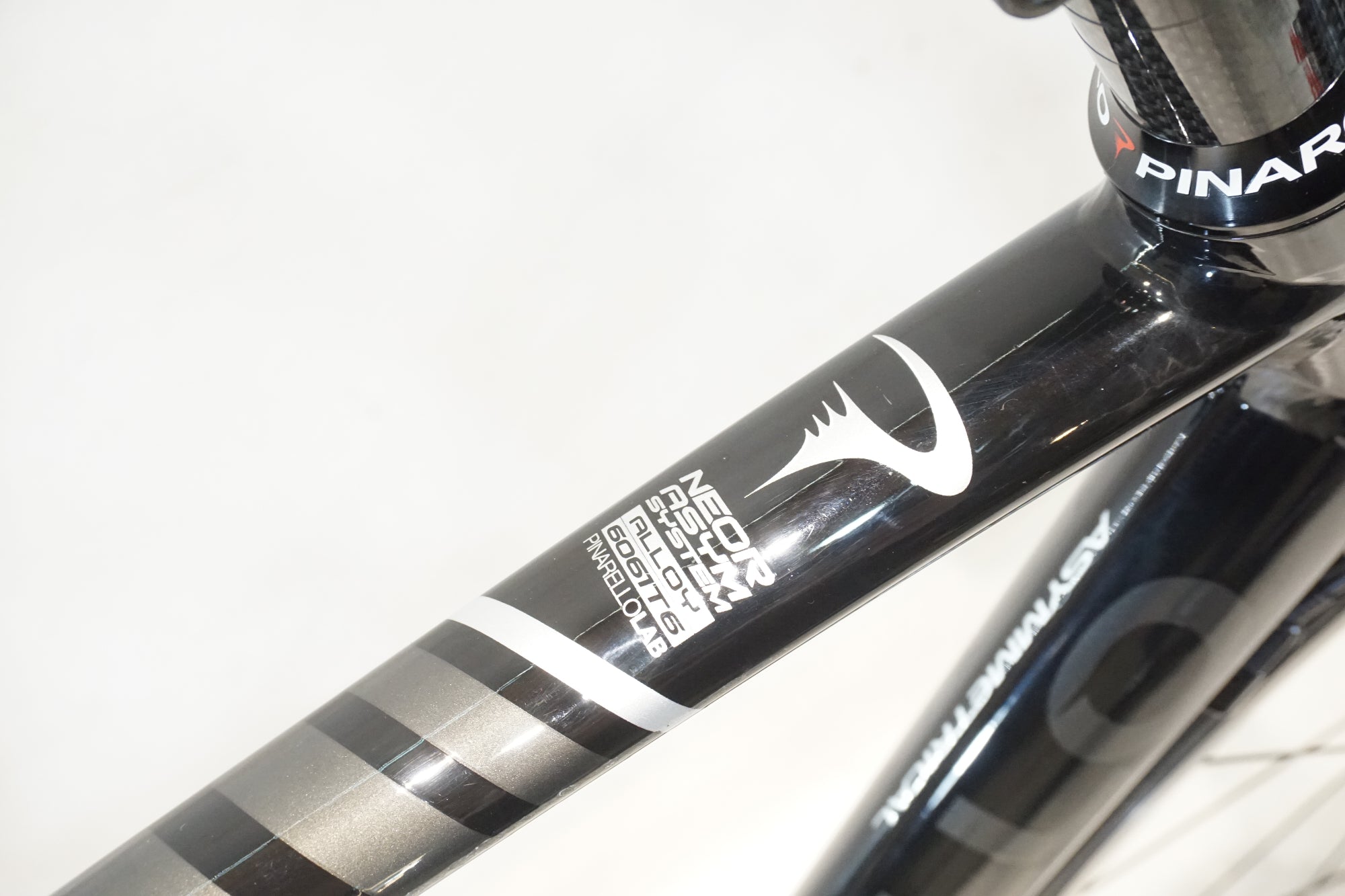 PINARELLO 「ピナレロ」 NEOR 2016年モデル ロードバイク PINARELLO 「ピナレロ」 NEOR 2016年モデル ロードバイク / 横浜戸塚店