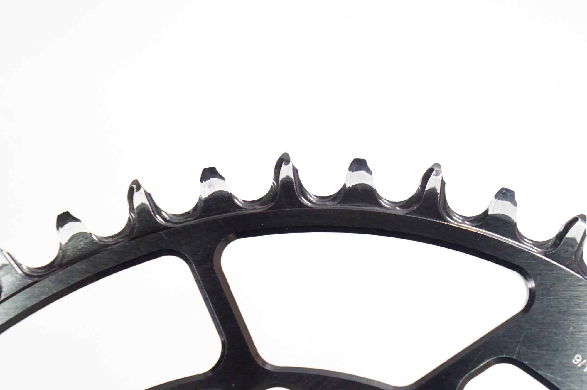 STONE 「ストーン」 楕円 ナローワイド 48T チェーンリング / 熊谷本店