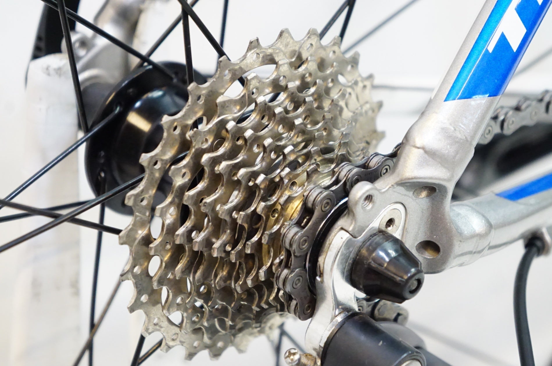 TREK 「トレック」 2.1 2011年モデル ロードバイク / 熊谷本店