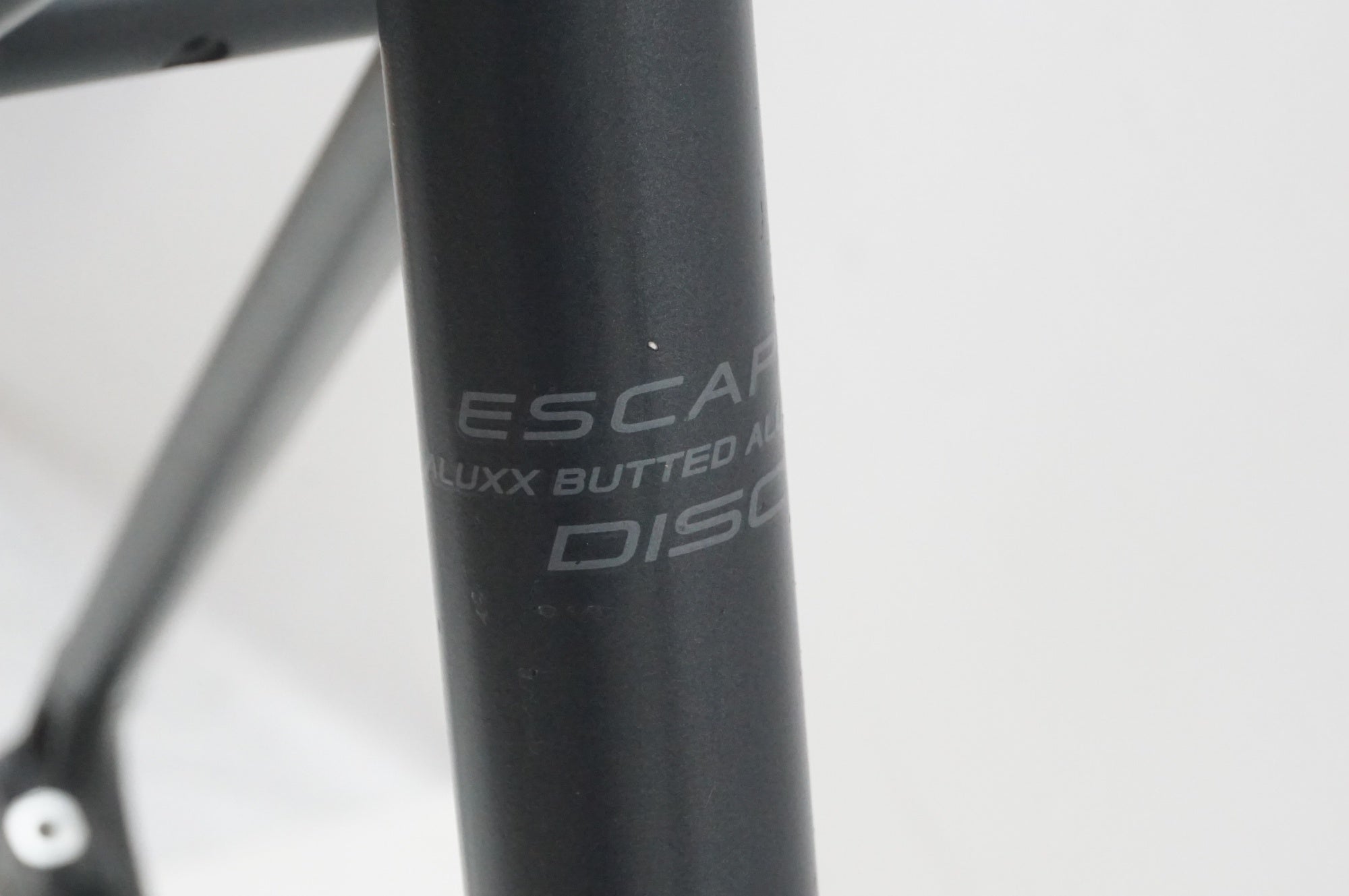 GIANT 「ジャイアント」 ESCAPE R DISC 2022年モデル フレームセット / 大宮店