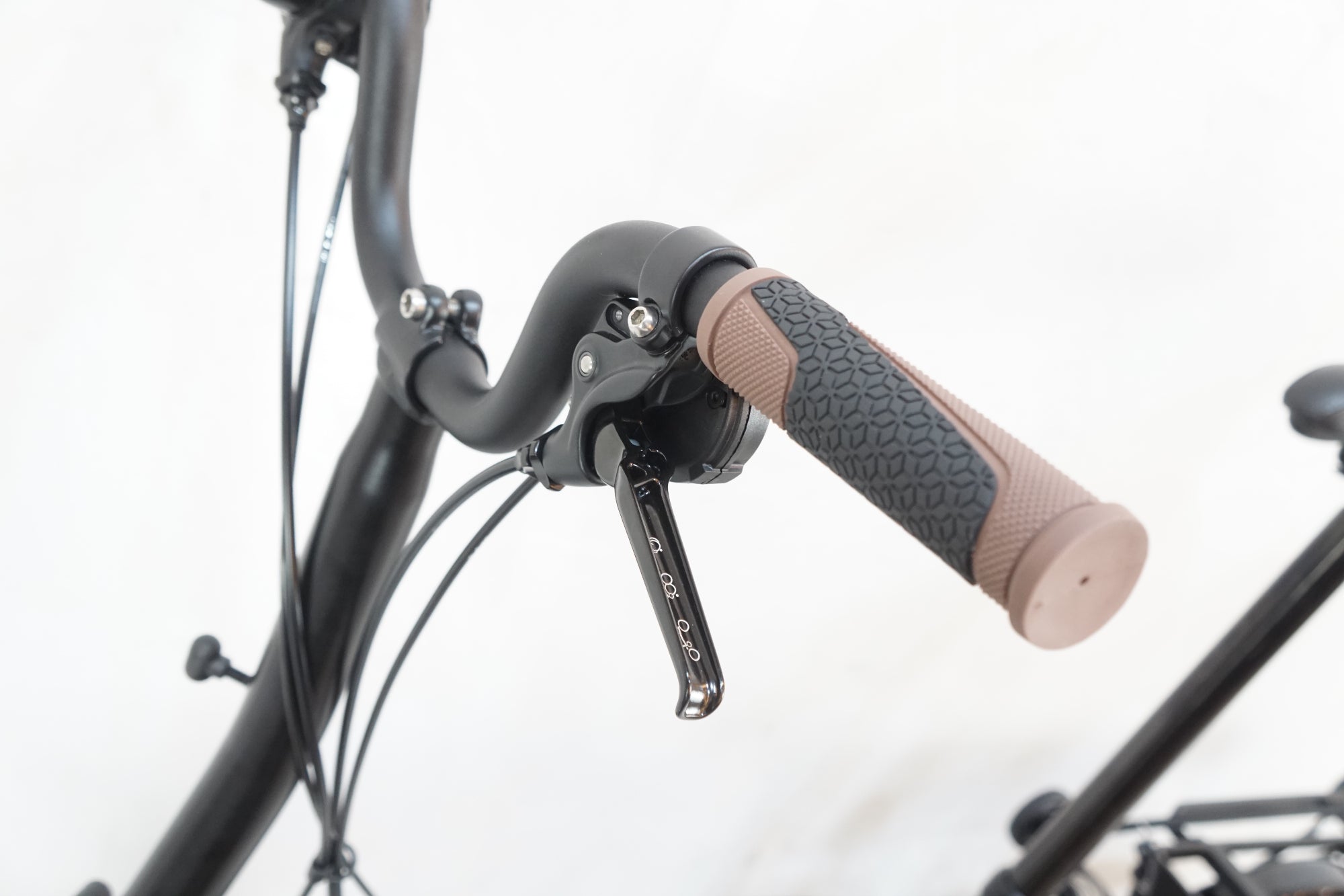 BROMPTON 「ブロンプトン」 CLINE EXPLORE WITH RACK MID BAR 2023年モデル 16インチ 折りたたみ自転車 / バイチャリ浦和ベース