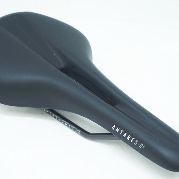FIZIK 「フィジーク」 ANTARES R3 KIUMレール サドル / 大阪美原北