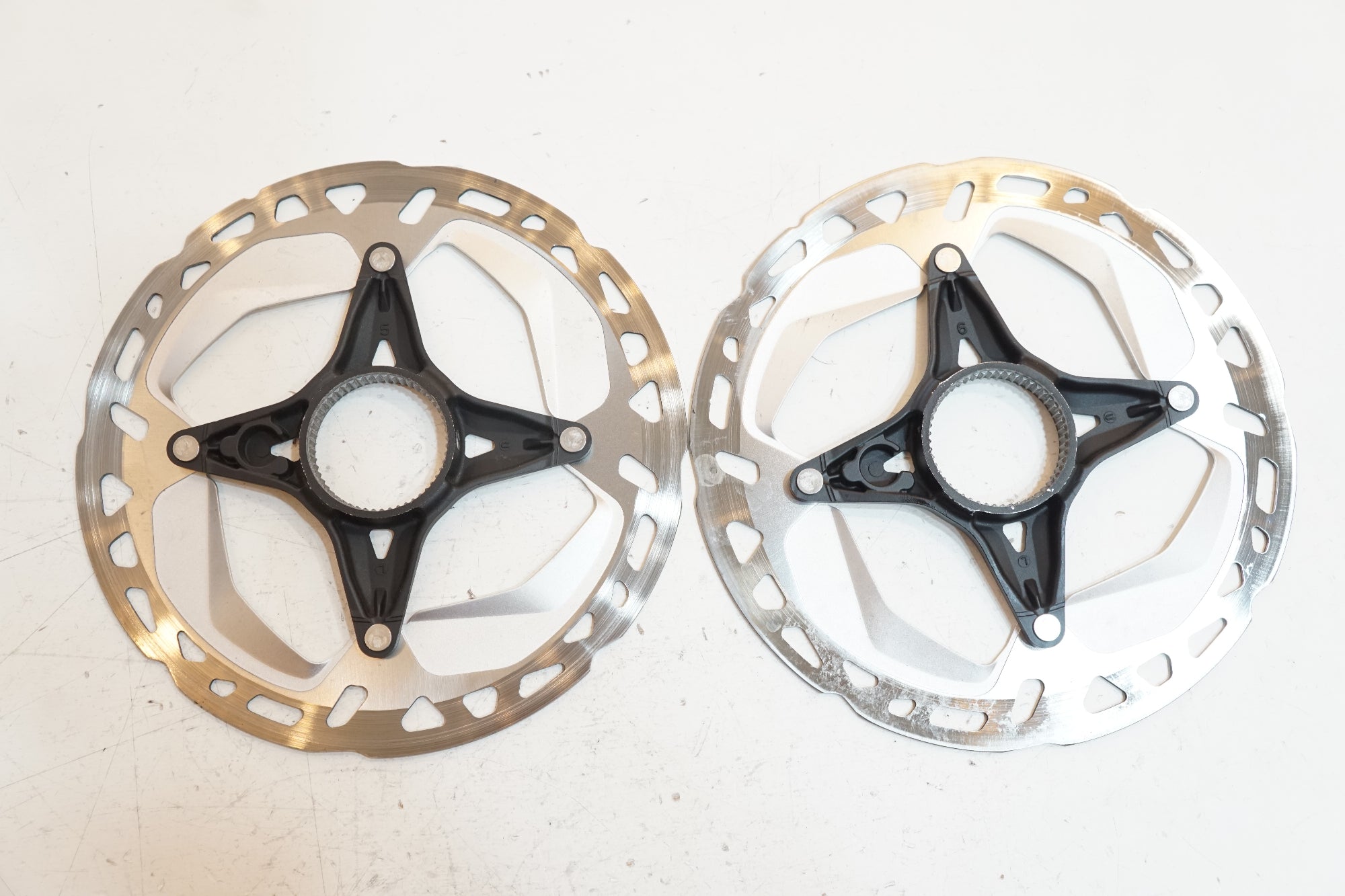 SHIMANO 「シマノ」 RT-MT800-S ディスクローターセット
