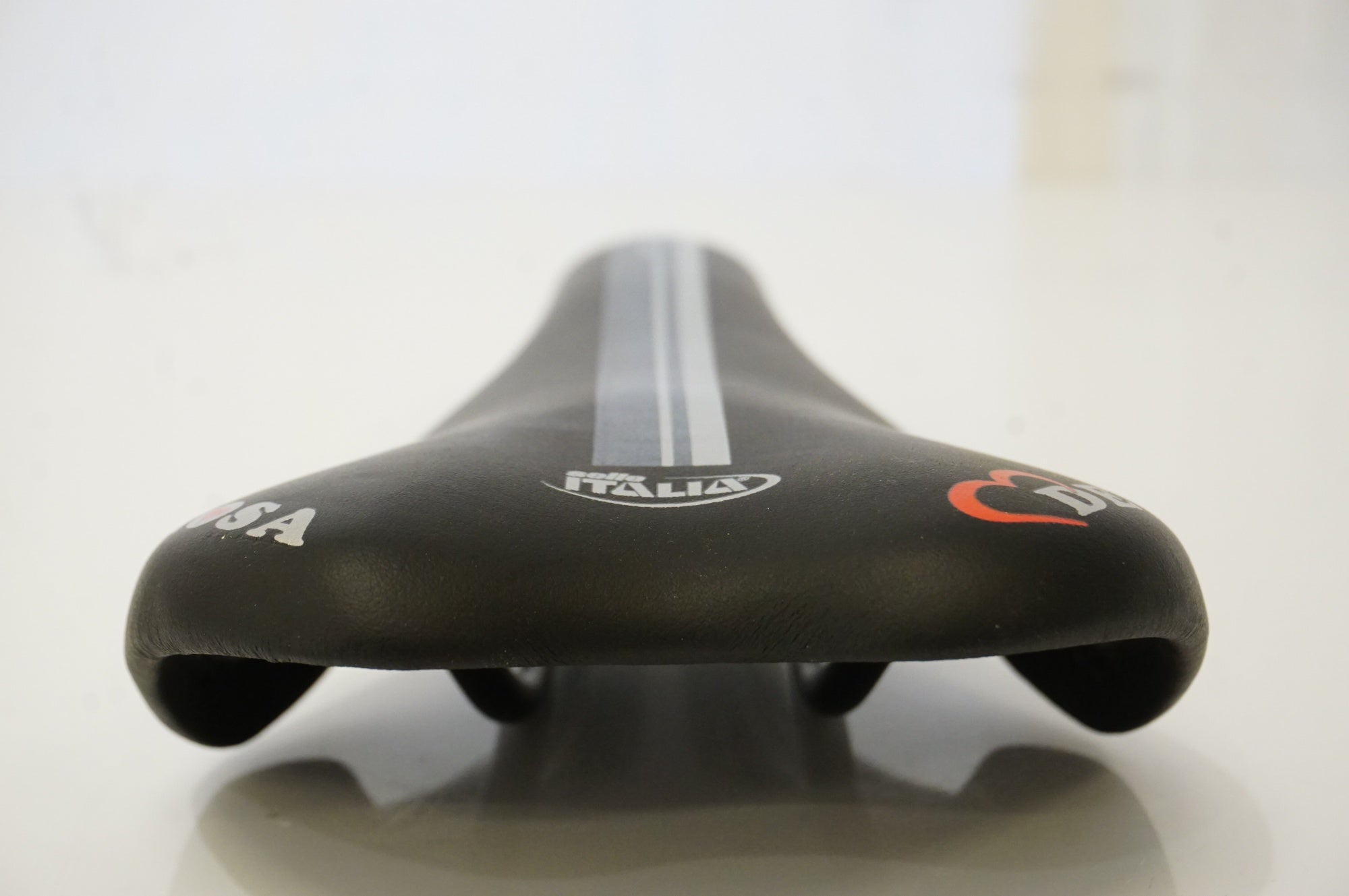 DE ROSA サドル エナメルブラック SELLE ITALIA 「セライタリア」 DE ROSA サドル / 浜松店