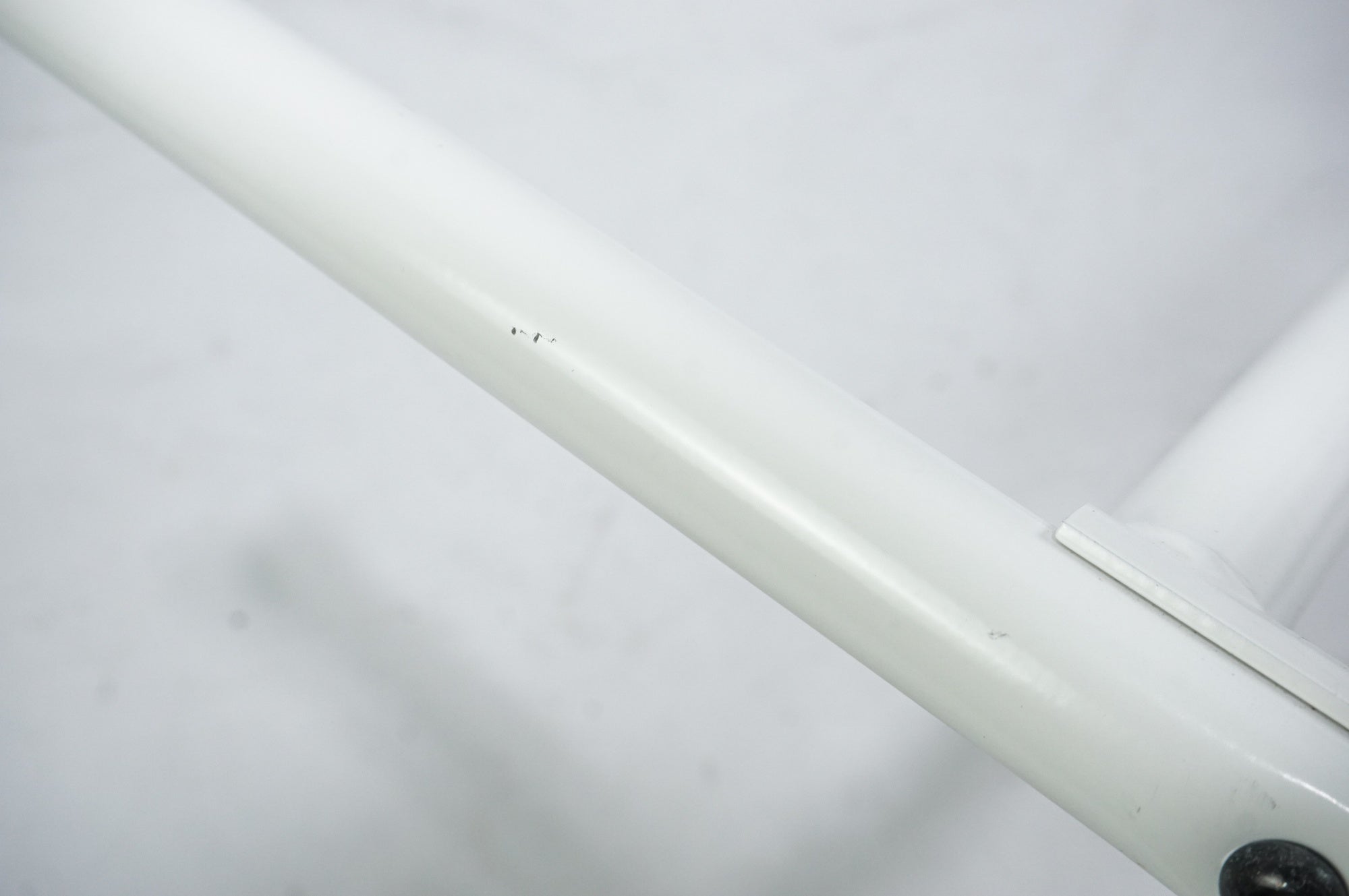 IWA 「イワ」 A01V バイクスタンド / 中目黒店