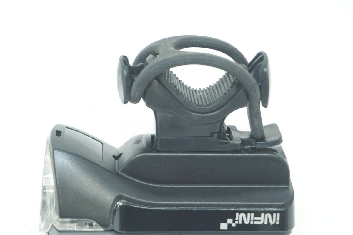 INFINI 「インフィニ」 フロントライト / 大阪美原北インター店