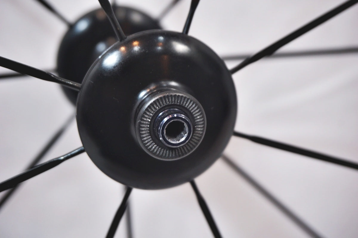 MAVIC 「マビック」 COSMIC CARBONE 40 シマノ11速 ホイールセット