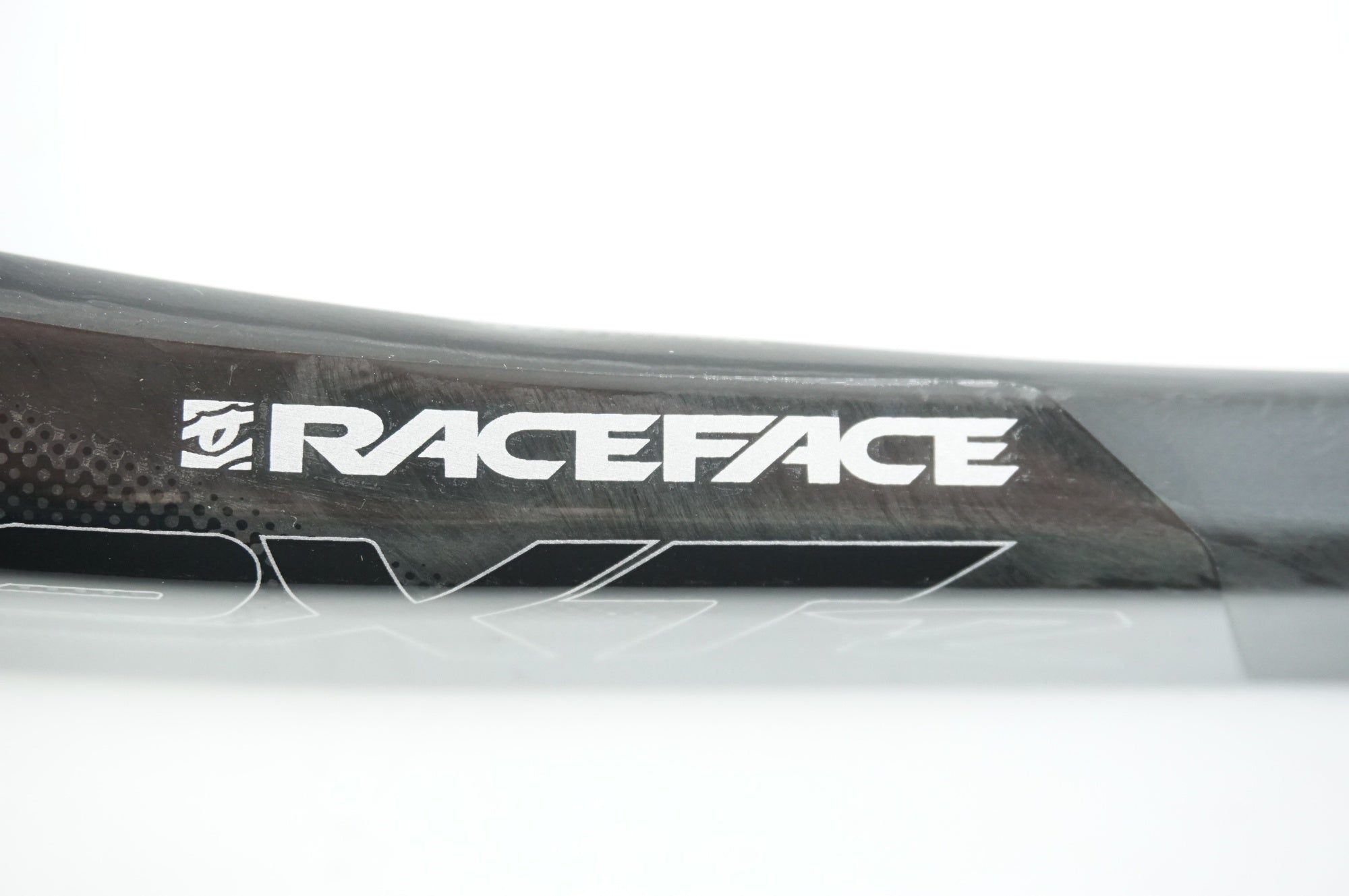 RaceFace Respond MTBクランク 170mm BB付属 Amazon.com : Race Face Atlas AM Crank with BB (Black, 170mm