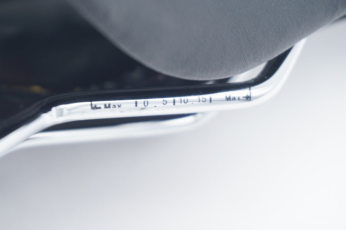 VELO 「ベロ」 サドル / 滋賀大津店