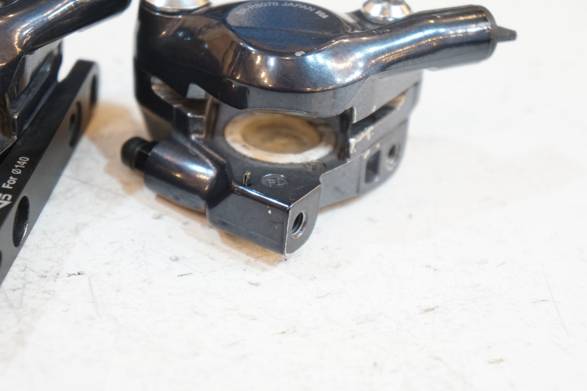 SHIMANO 「シマノ」 ULTEGRA BR-R8070 ディスクブレーキキャリパー / バイチャリ浦和ベース